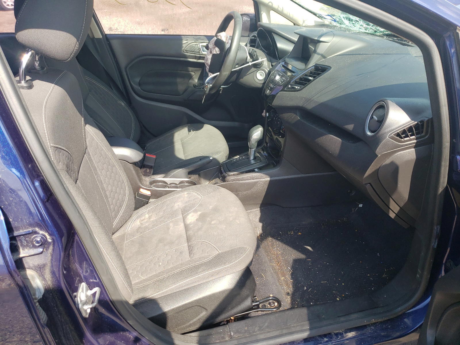 Photo 5 from auction – 2016 FORD FIESTA SE with VIN 3FADP4EJ5GM154304