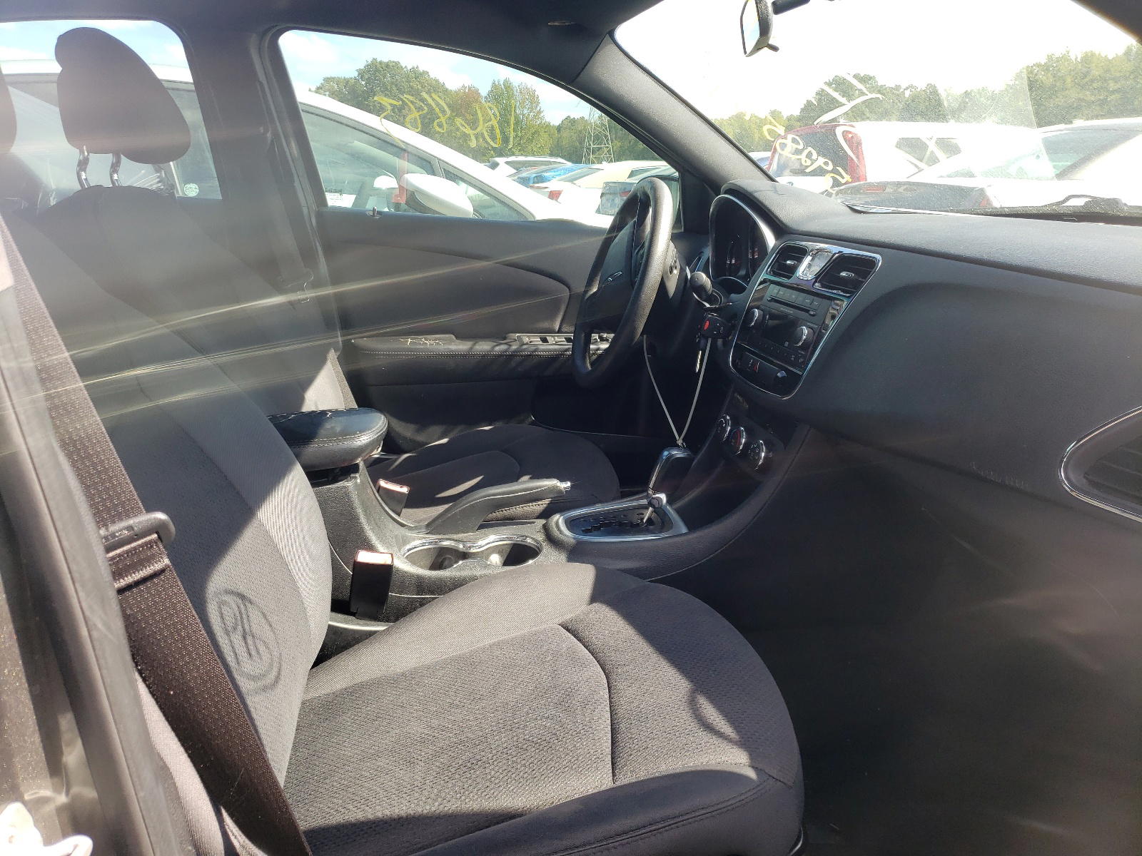 Photo 5 from auction – 2012 CHRYSLER 200 LX with VIN 1C3CCBAB7CN273156