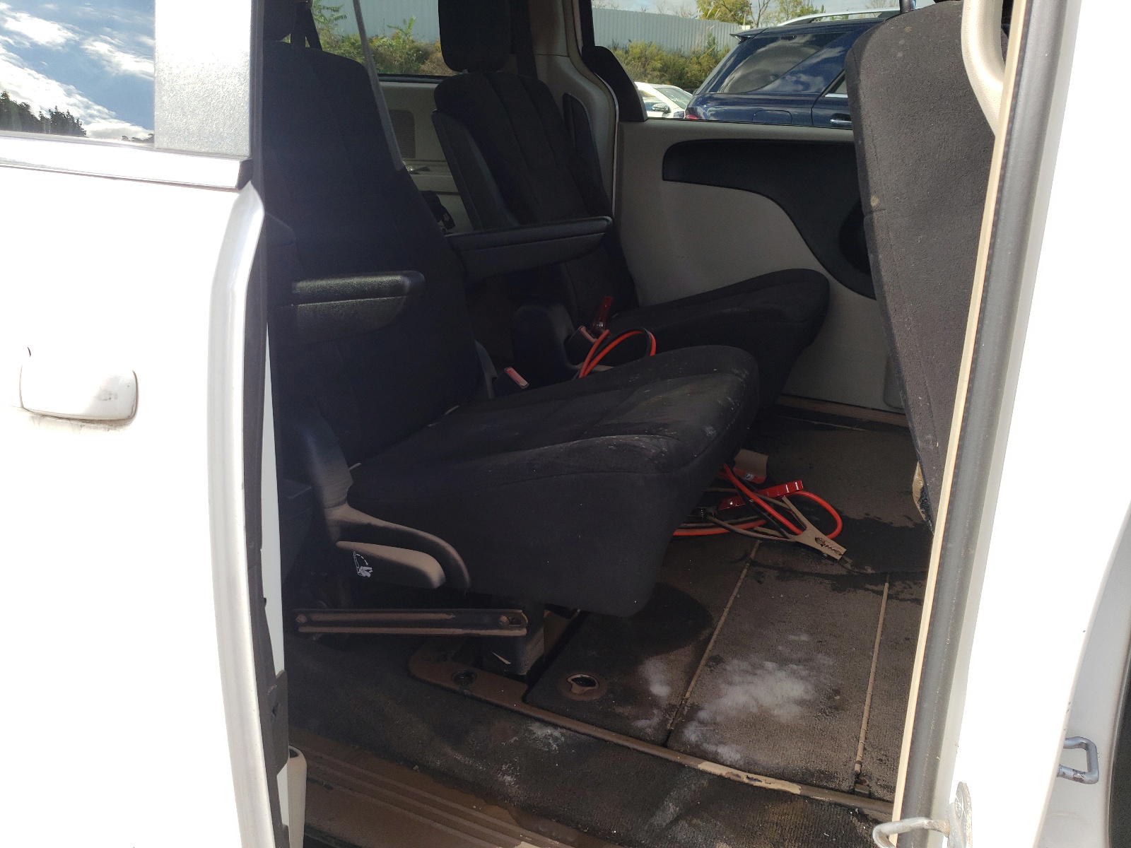 Photo 6 from auction – 2011 DODGE GRAND CARA with VIN 2D4RN5DG3BR748718