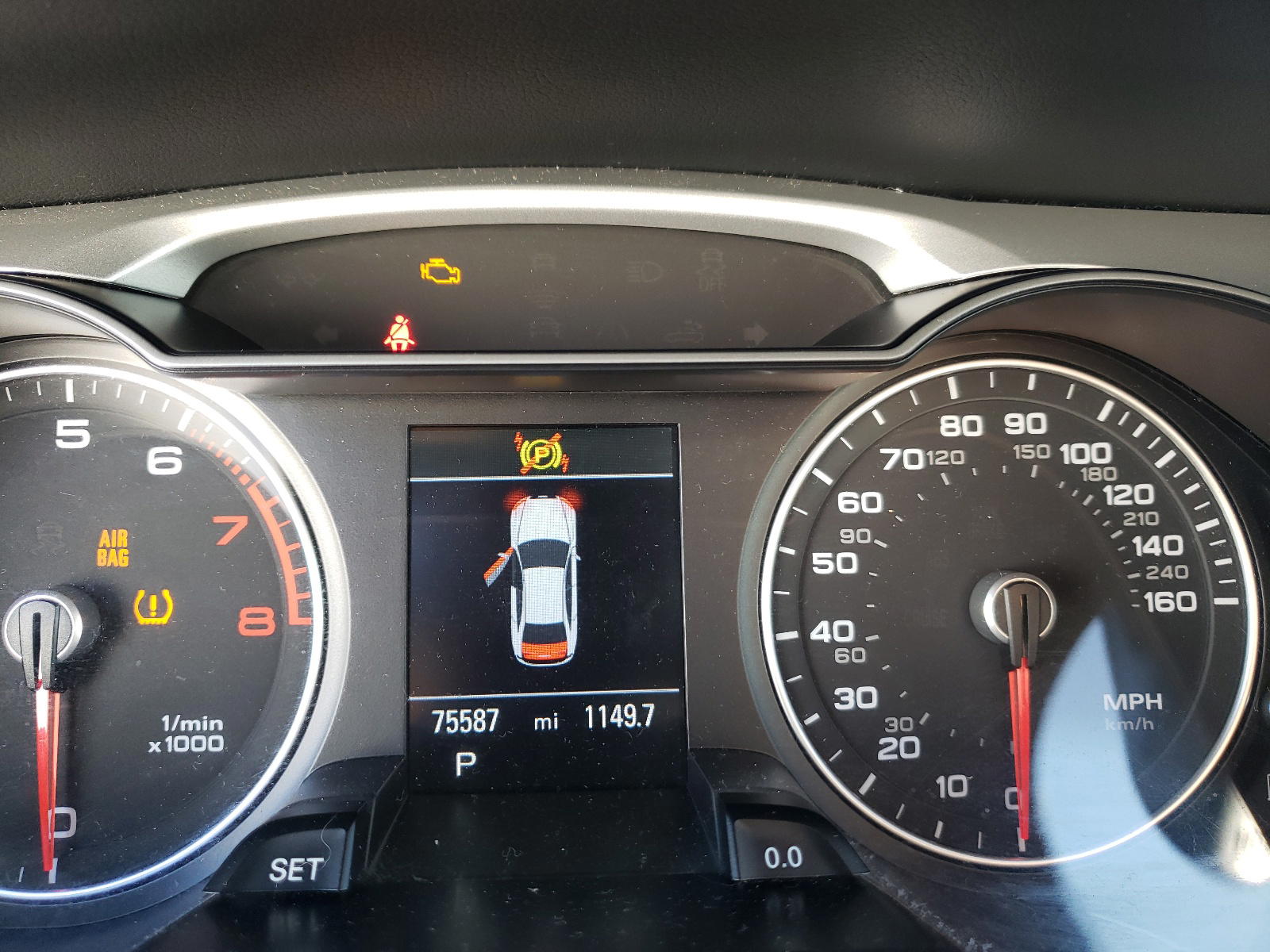 Photo 8 from auction – 2016 AUDI A4 PREMIUM with VIN WAUFFAFL1GN006397