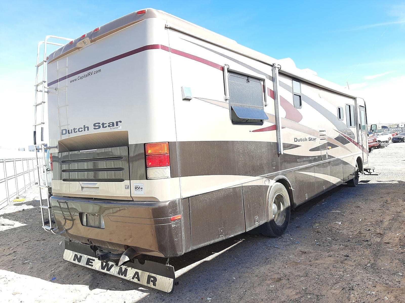 Photo 4 from auction – 2003 DUTC RV with VIN 4UZAAHAKX3CK73946
