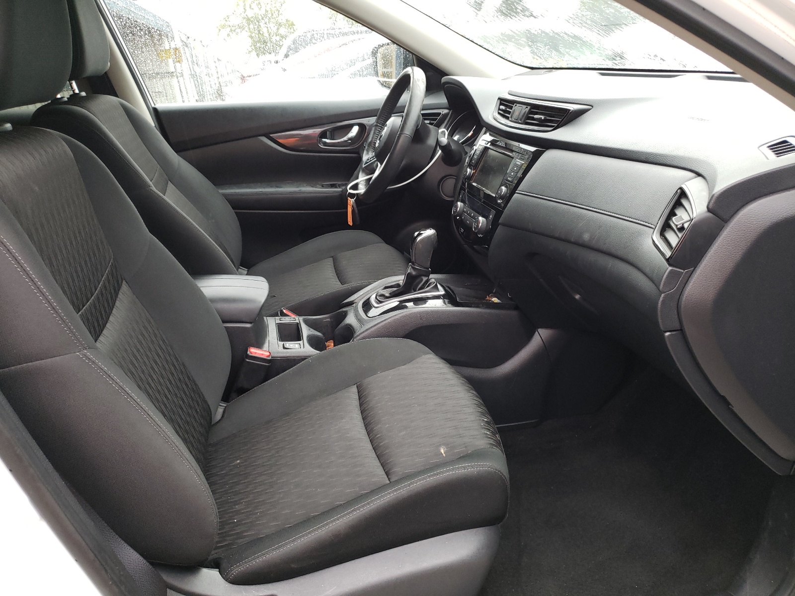Photo 5 from auction – 2018 NISSAN ROGUE S with VIN KNMAT2MV5JP536867