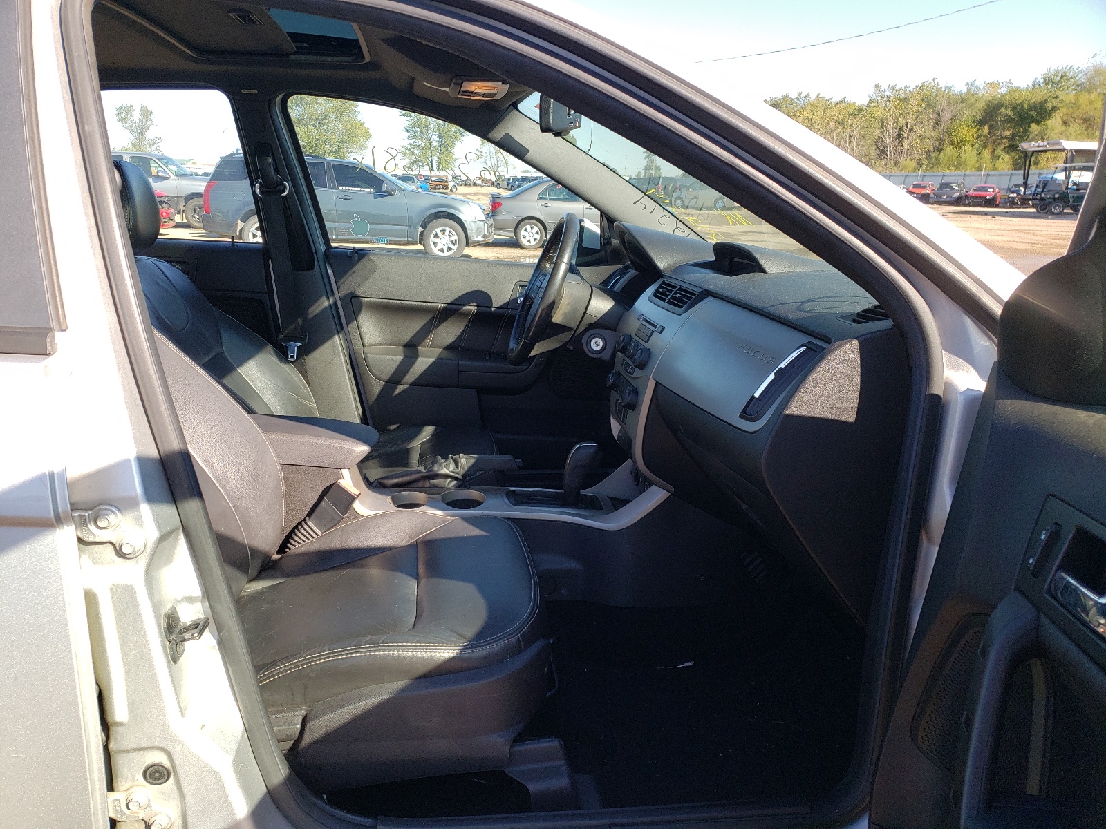 Photo 5 from auction – 2009 FORD FOCUS SES with VIN 1FAHP36N69W242214
