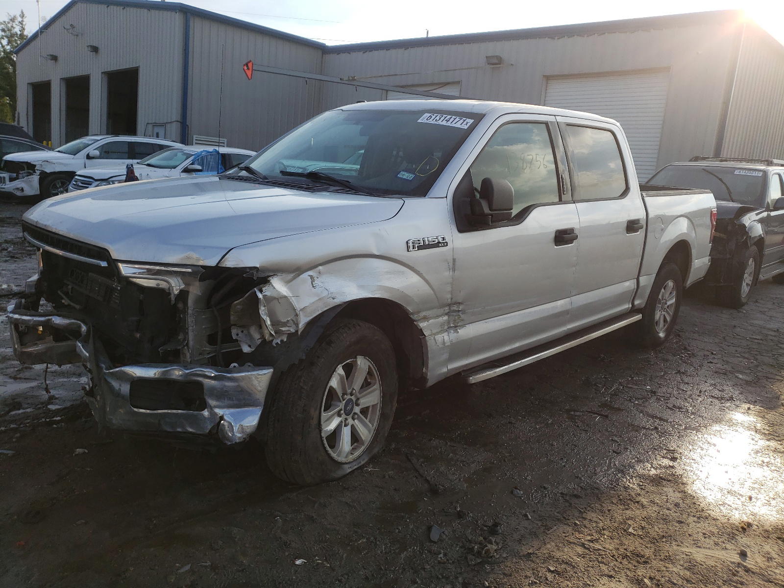 Photo 2 from auction – 2018 FORD F150 SUPER with VIN 1FTEW1CB1JFB30438