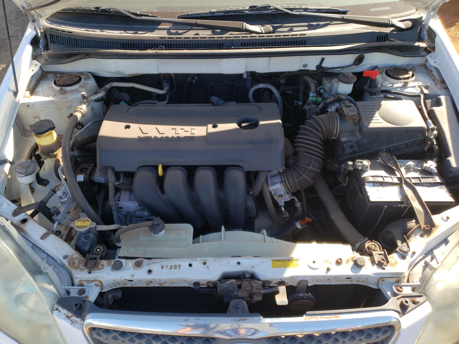 Photo 7 from auction – 2005 TOYOTA COROLLA CE with VIN 1NXBR32E05Z456228
