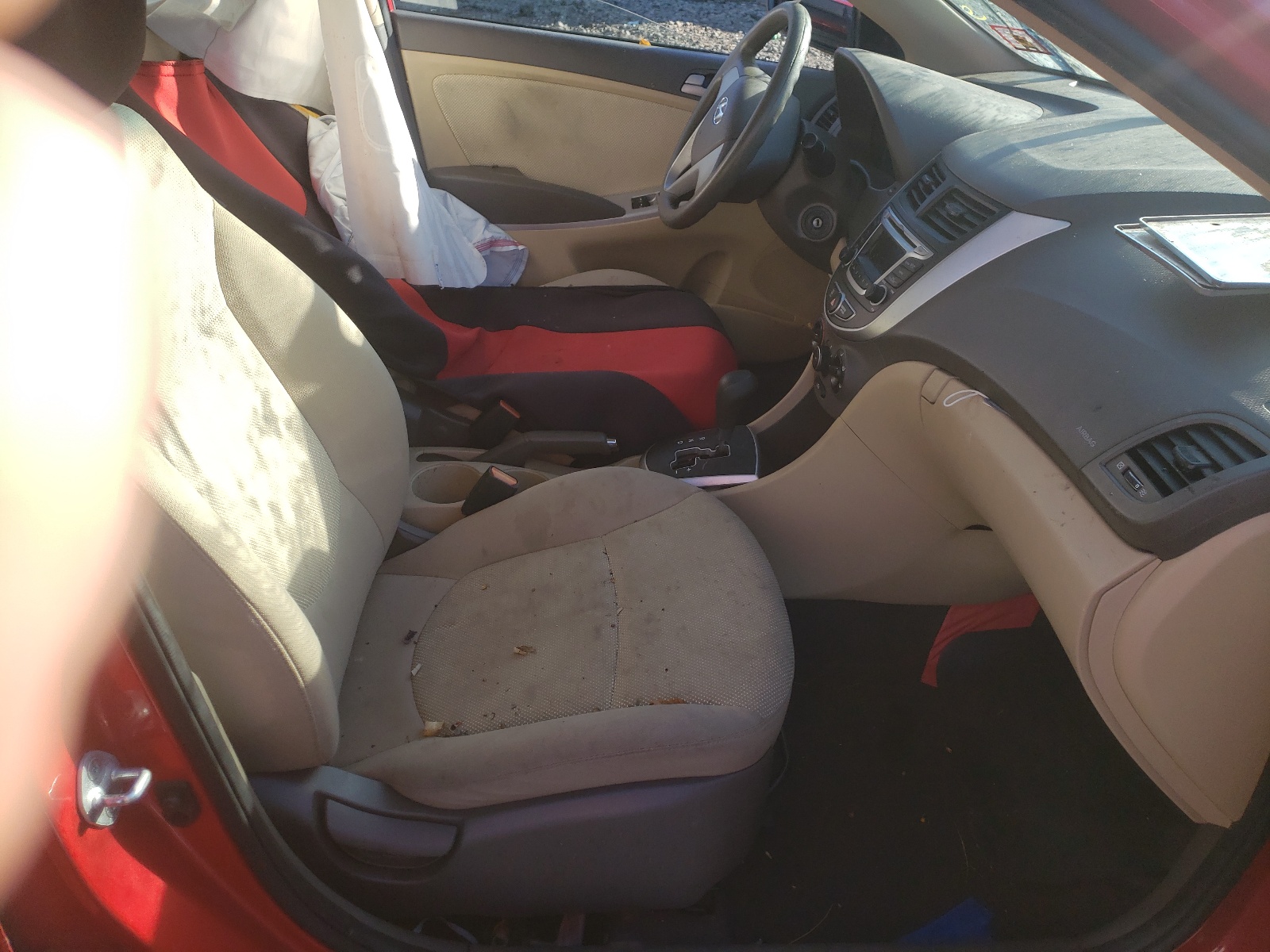 Photo 5 from auction – 2014 HYUNDAI ACCENT GLS with VIN KMHCT4AE6EU733459
