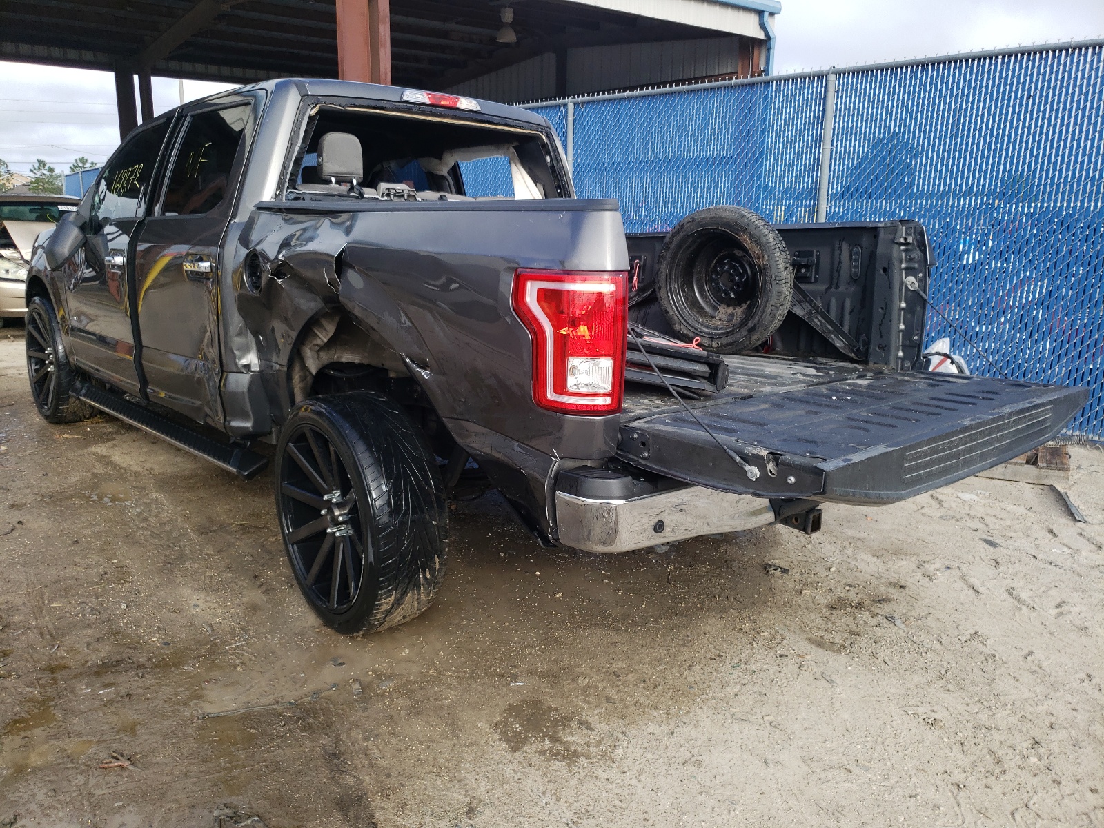 Photo 3 from auction – 2015 FORD F150 SUPER with VIN 1FTEW1CP0FKE69749