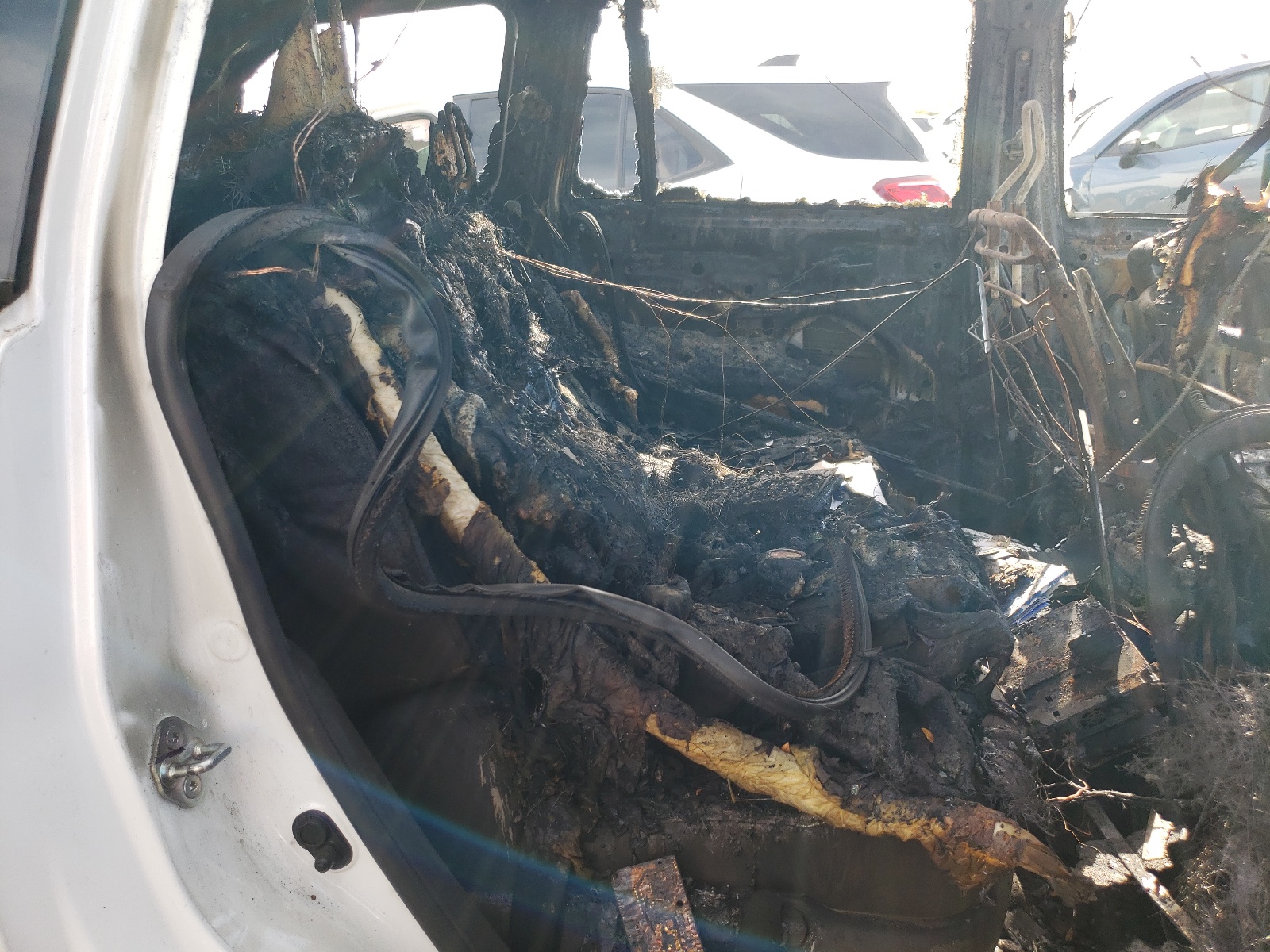 Photo 6 from auction – 2019 HONDA PILOT TOUR with VIN 5FNYF6H92KB076282