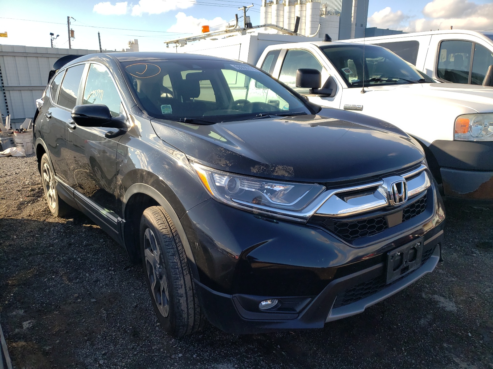 HONDA CR-V EX 2018 with VIN 7FARW2H54JE030479 - Photo from auction