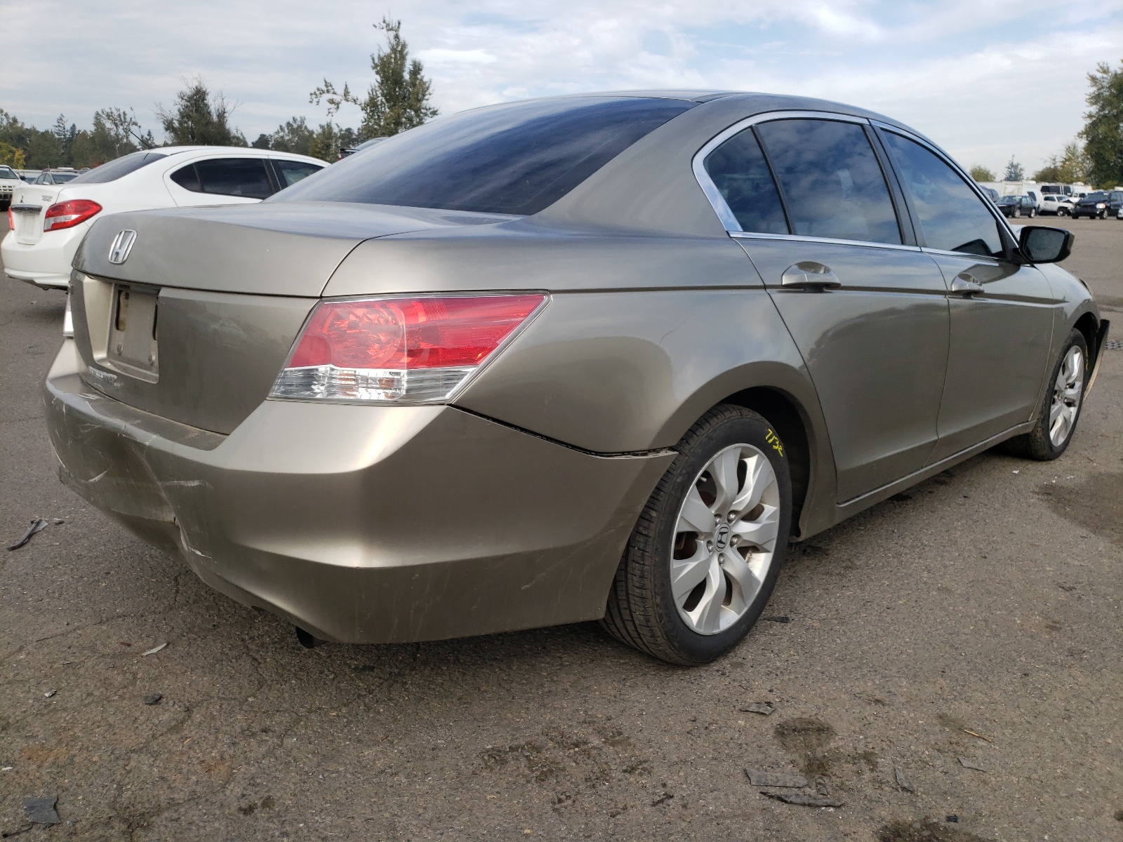 Photo 4 from auction – 2008 HONDA ACCORD EX with VIN JHMCP26718C056059