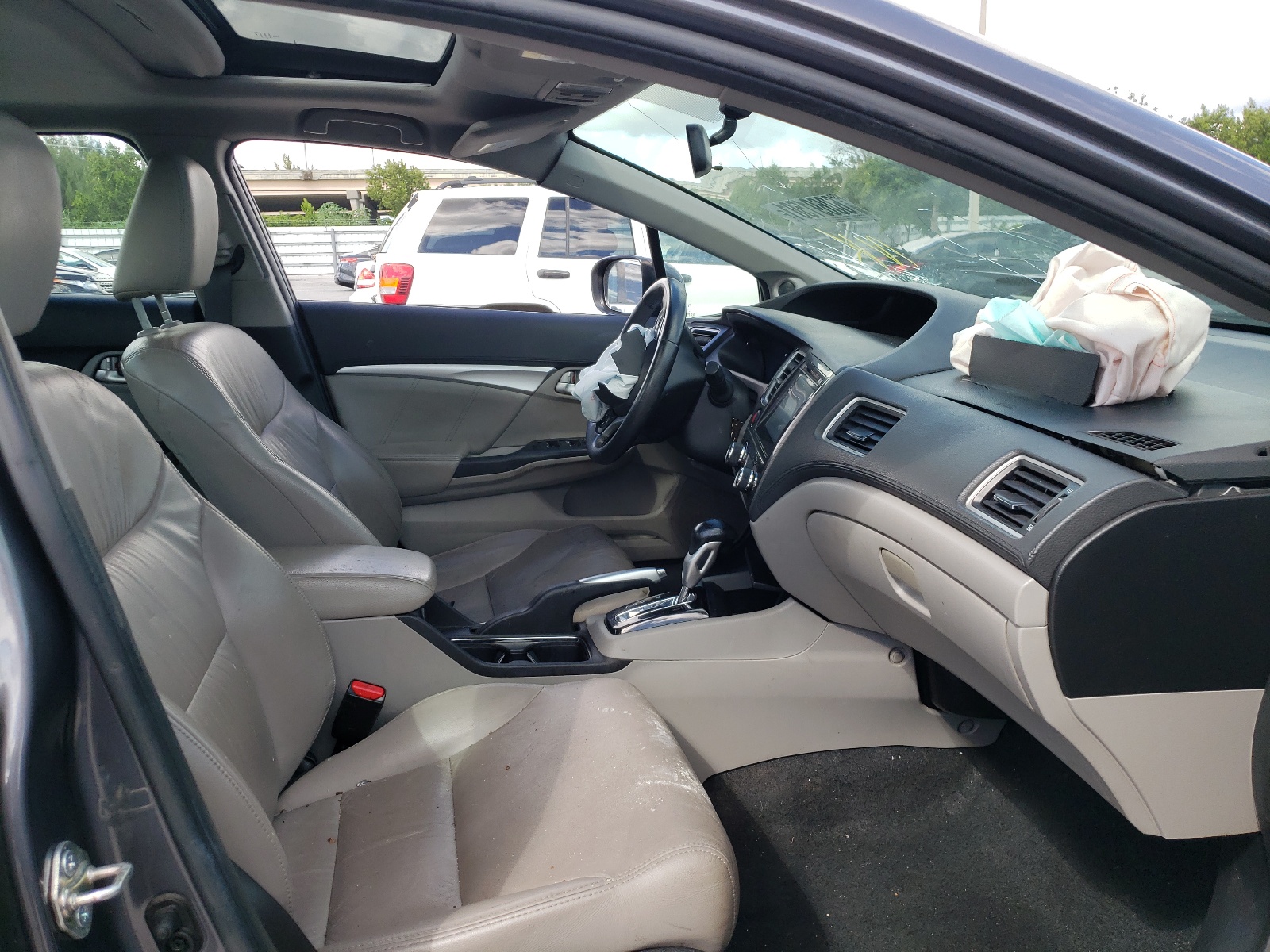 Photo 5 from auction – 2015 HONDA CIVIC EXL with VIN 2HGFB2F96FH508128