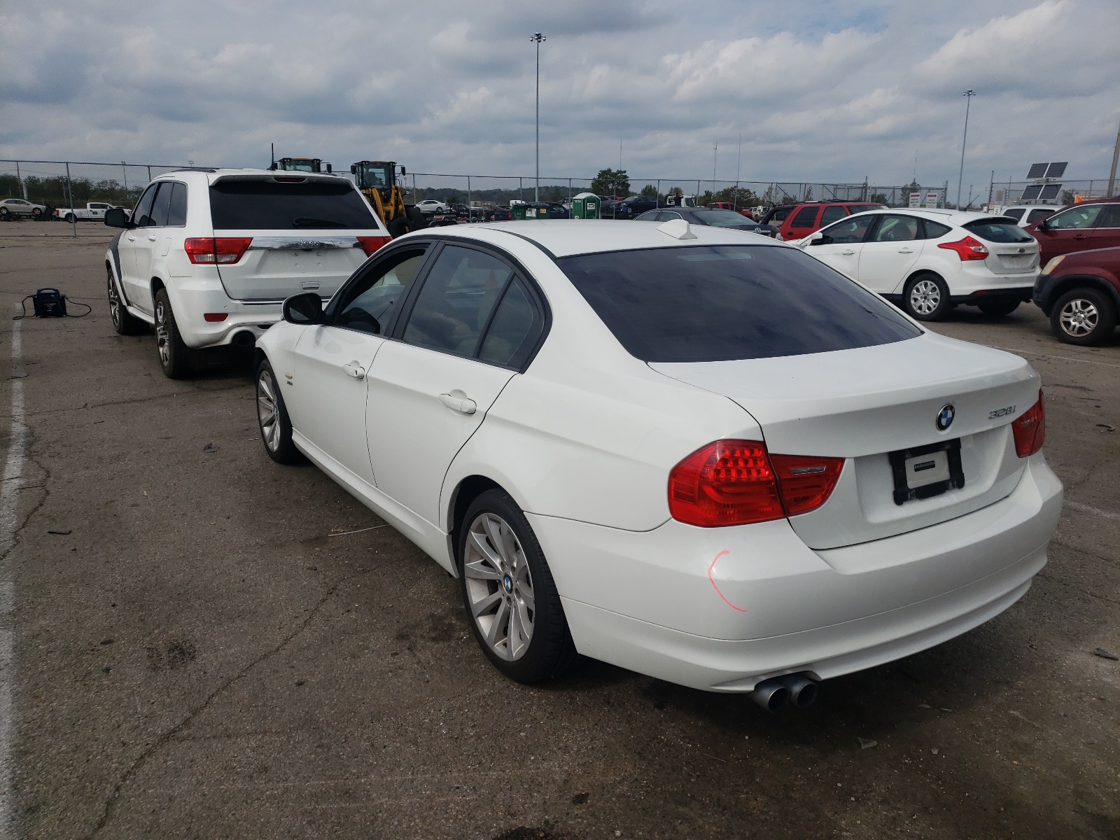 Photo 3 from auction – 2011 BMW 328 XI with VIN WBAPK7G53BNN78325