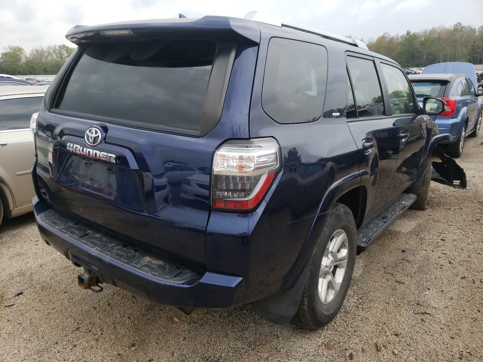 Zdjęcie 4 z aukcji – 2014 TOYOTA 4RUNNER SR z VIN JTEBU5JR6E5194174