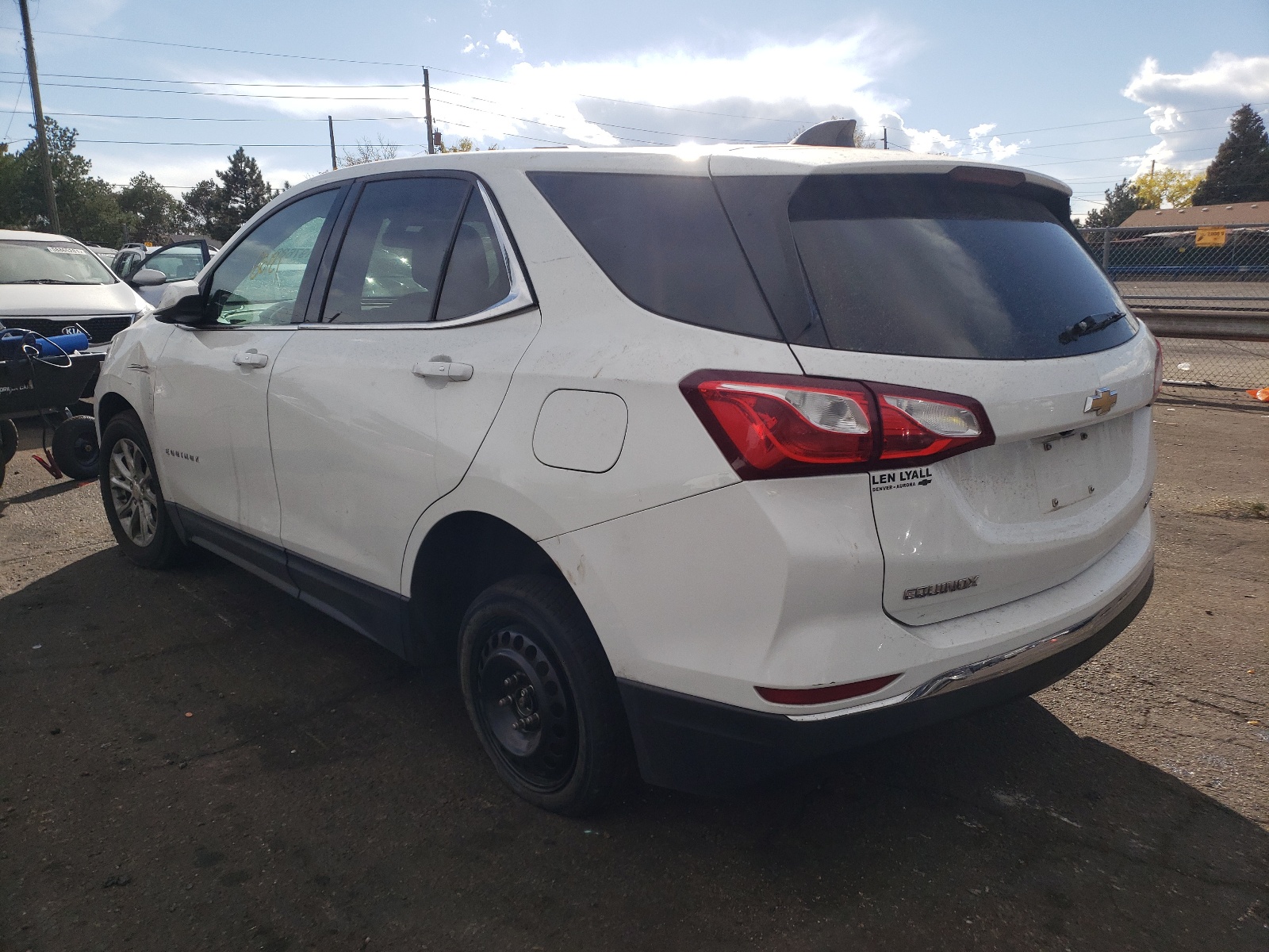 Photo 3 from auction – 2018 CHEVROLET EQUINOX LT with VIN 3GNAXSEV7JS582616