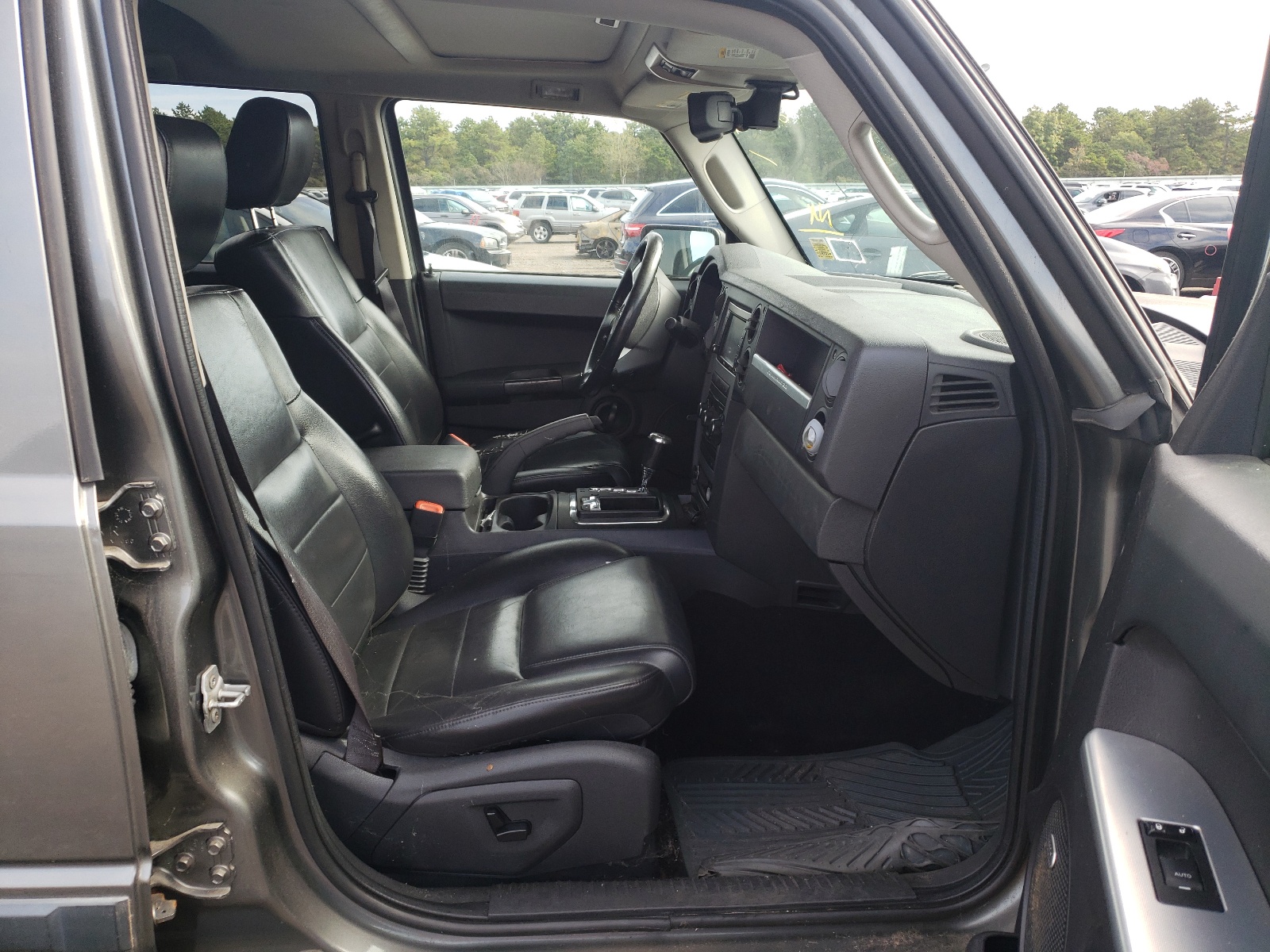 Zdjęcie 5 z aukcji – 2008 JEEP COMMANDER z VIN 1J8HG48N48C151223