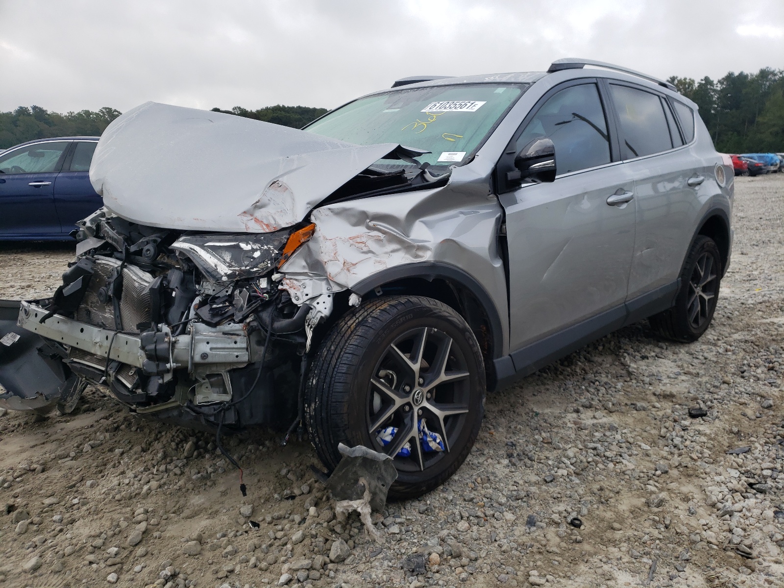 Photo 2 from auction – 2018 TOYOTA RAV4 SE with VIN 2T3NFREV8JW455088