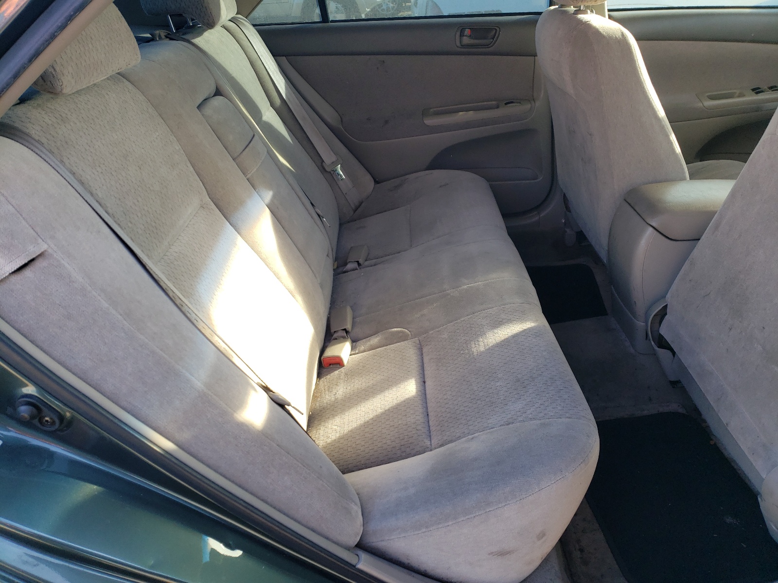 Photo 6 from auction – 2003 TOYOTA CAMRY LE with VIN JTDBE32K730168149