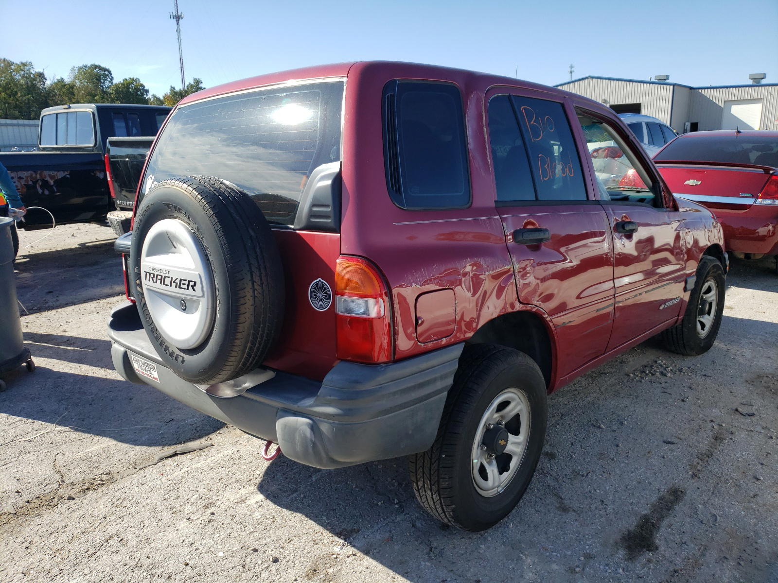 Photo 4 from auction – 1999 CHEVROLET TRACKER with VIN 2CNBJ13C5X6907504