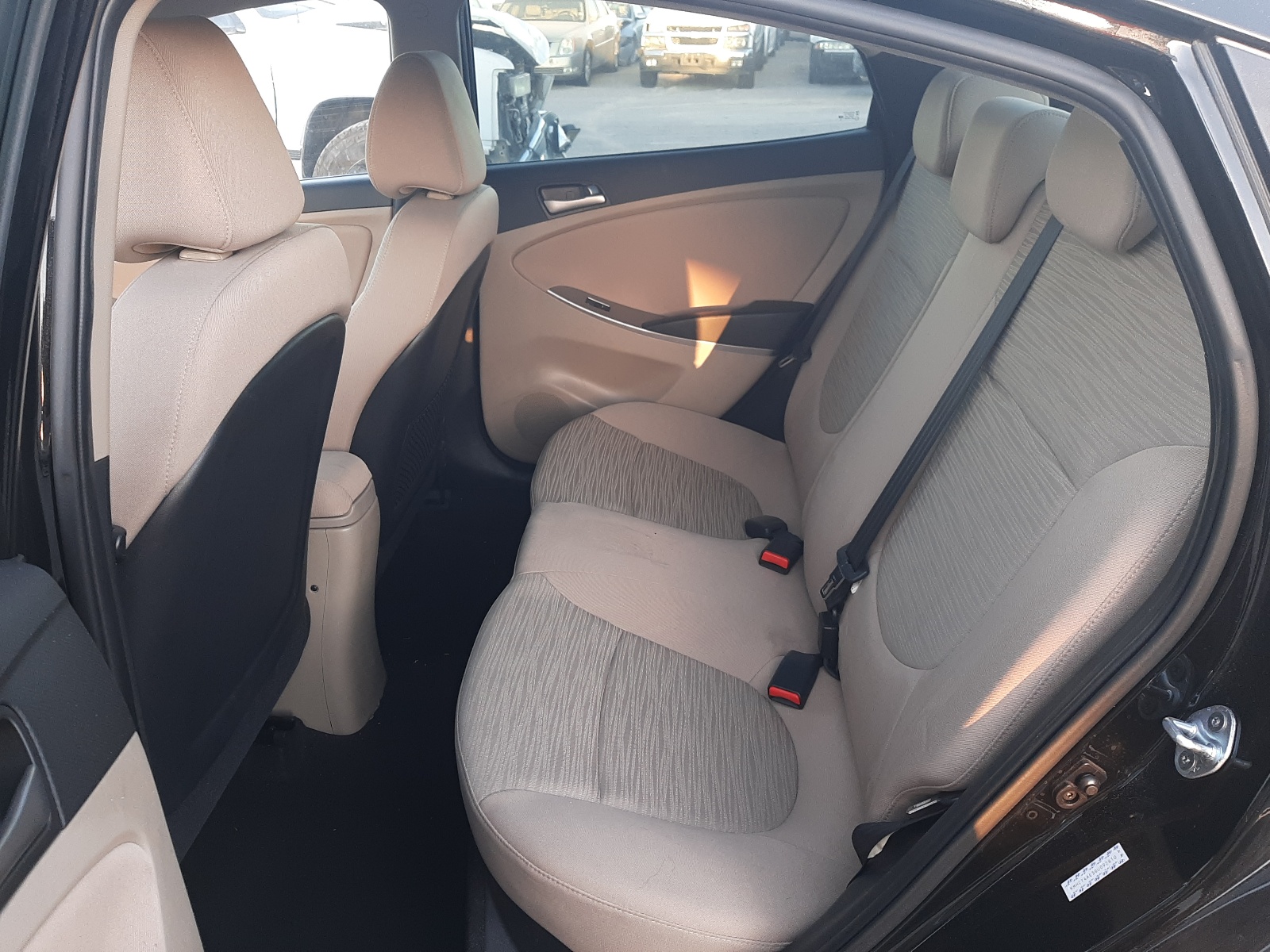 Photo 6 from auction – 2016 HYUNDAI ACCENT SE with VIN KMHCT4AE3GU092810