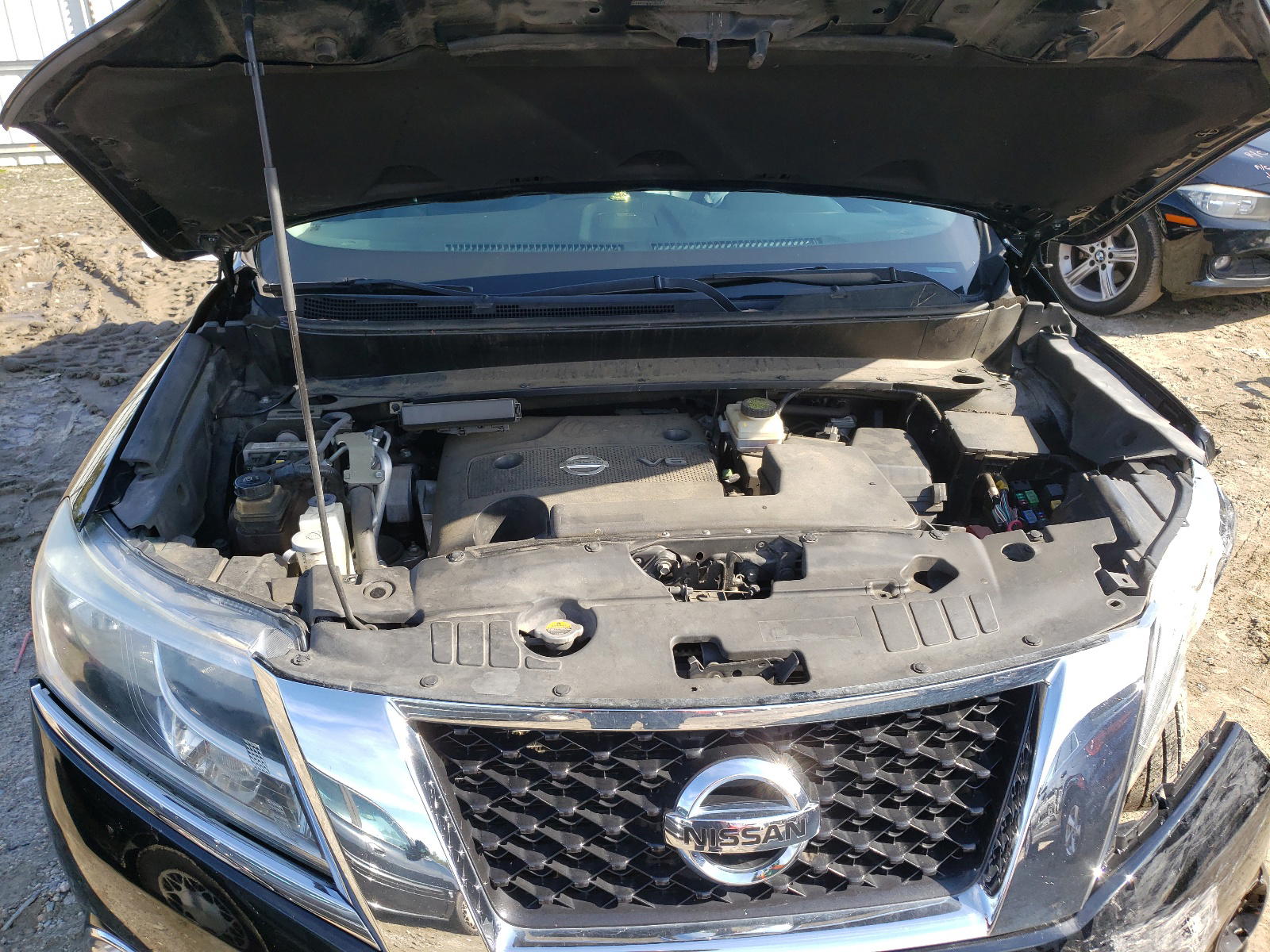 Photo 7 from auction – 2014 NISSAN PATHFINDER with VIN 5N1AR2MN0EC636320