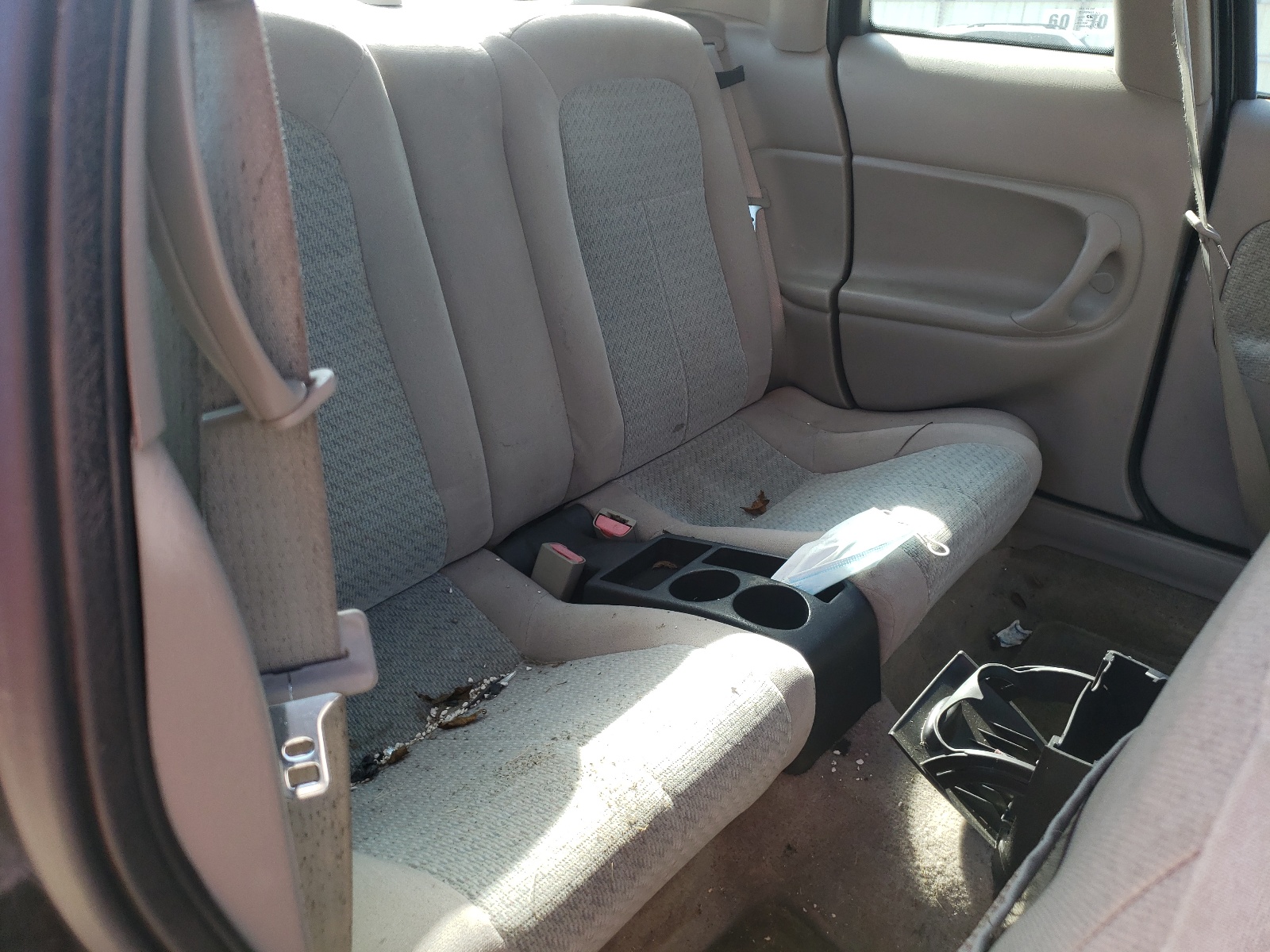 صورة رقم 6 من المزاد - 2000 SATURN SC2 مع VIN 1G8ZY1273YZ184738