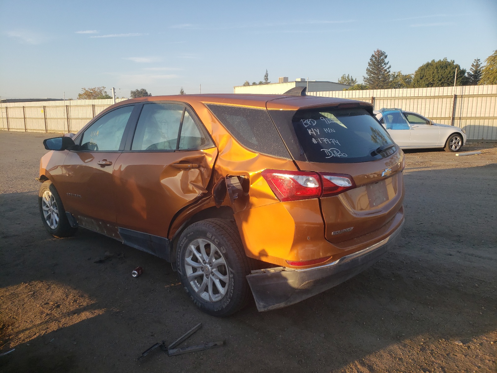 Photo 3 from auction – 2018 CHEVROLET EQUINOX LS with VIN 2GNAXHEV2J6304045