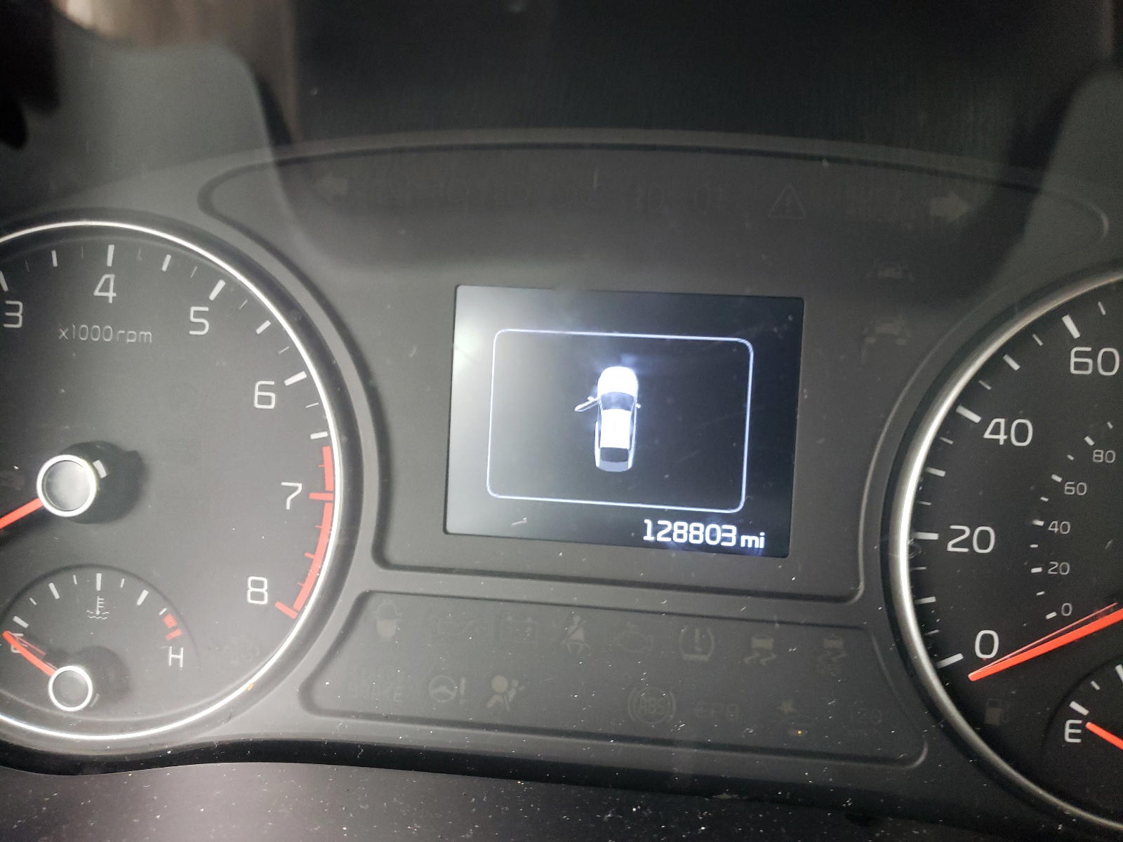 Photo 8 from auction – 2016 KIA OPTIMA EX with VIN 5XXGU4L31GG009718