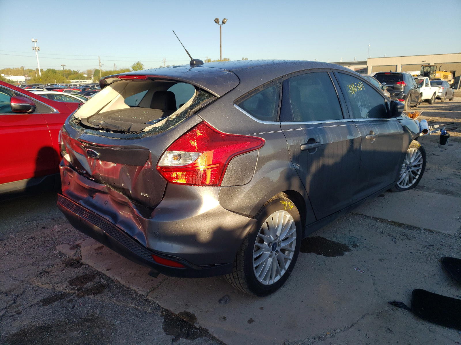 Photo 4 from auction – 2012 FORD FOCUS SEL with VIN 1FAHP3M29CL370240