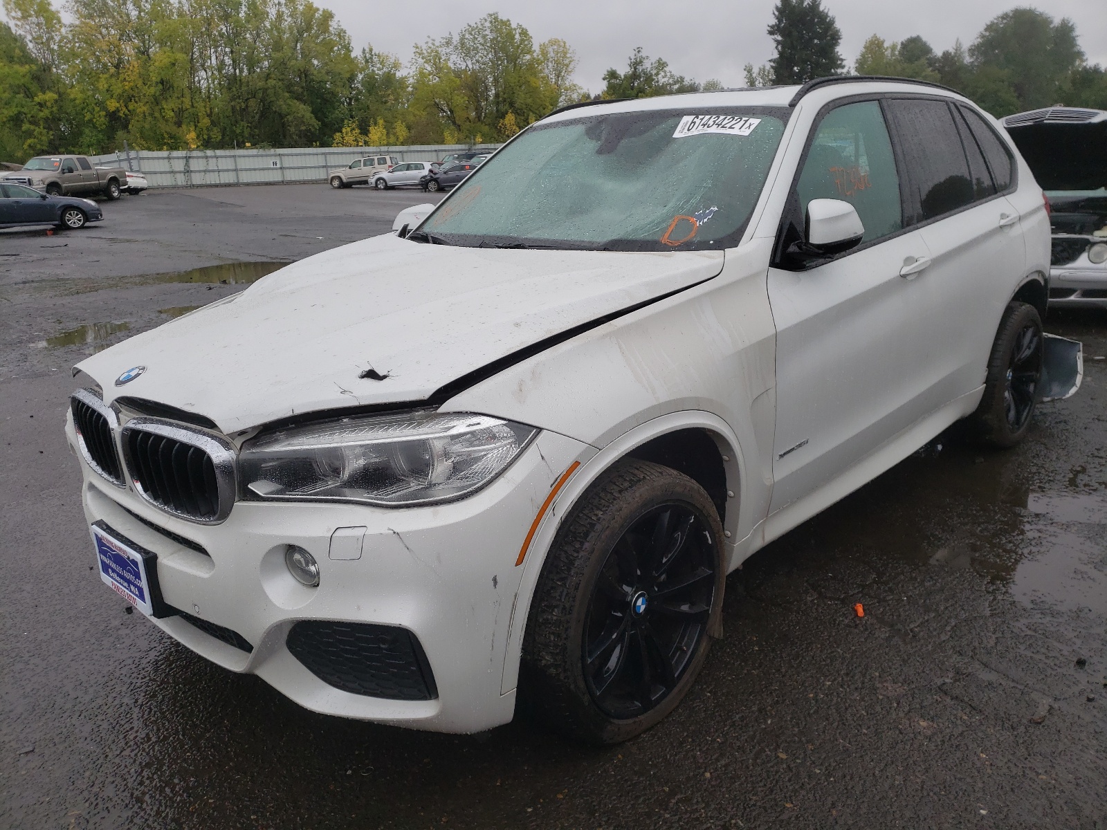 Photo 2 from auction – 2014 BMW X5 XDRIVE3 with VIN 5UXKR0C56E0K47373