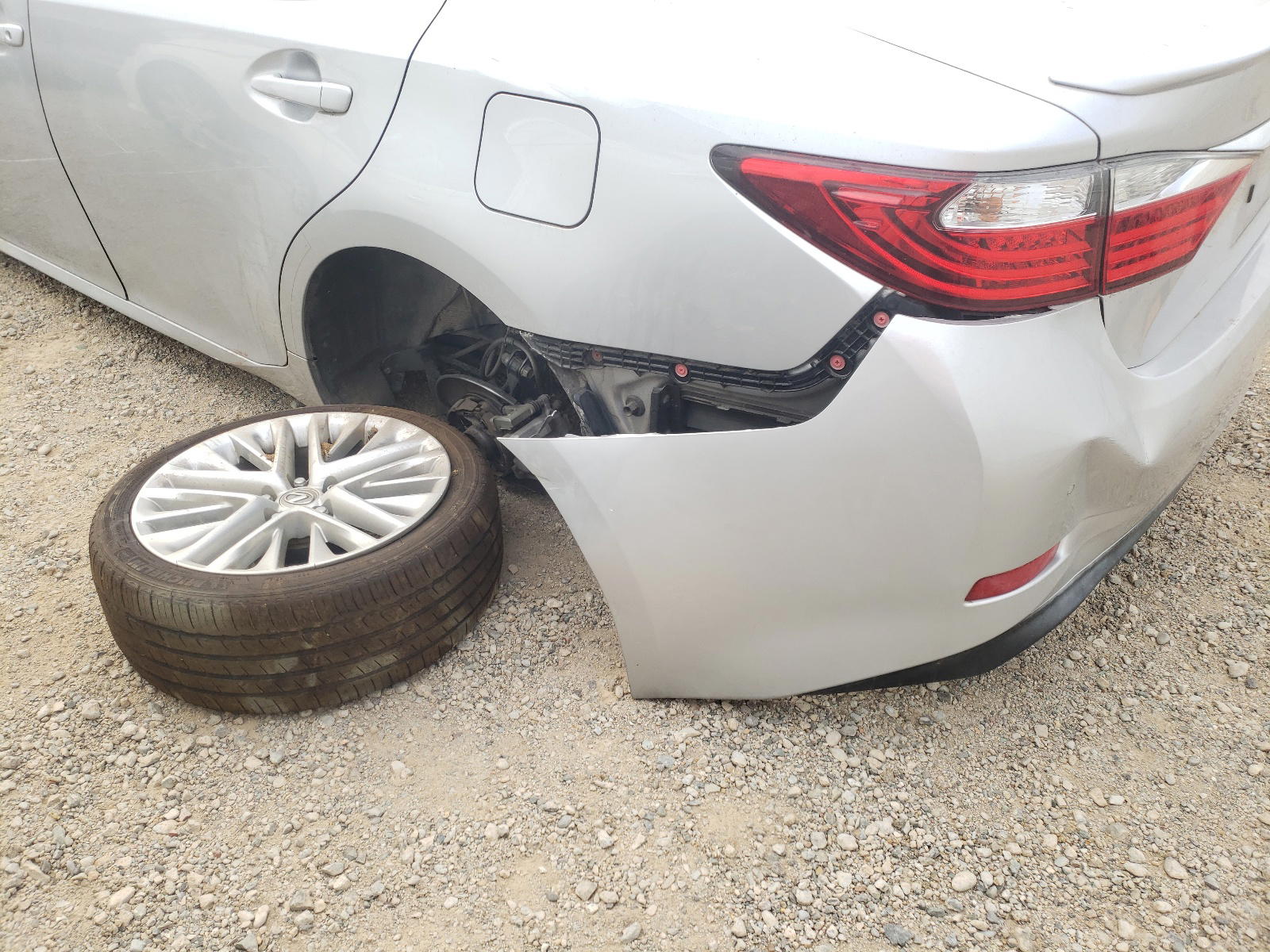Photo 9 from auction – 2015 LEXUS ES 350 with VIN JTHBK1GG5F2160821
