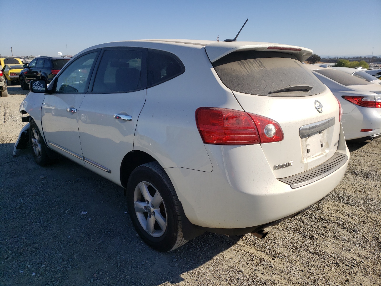 Photo 3 from auction – 2012 NISSAN ROGUE S with VIN JN8AS5MT4CW276509