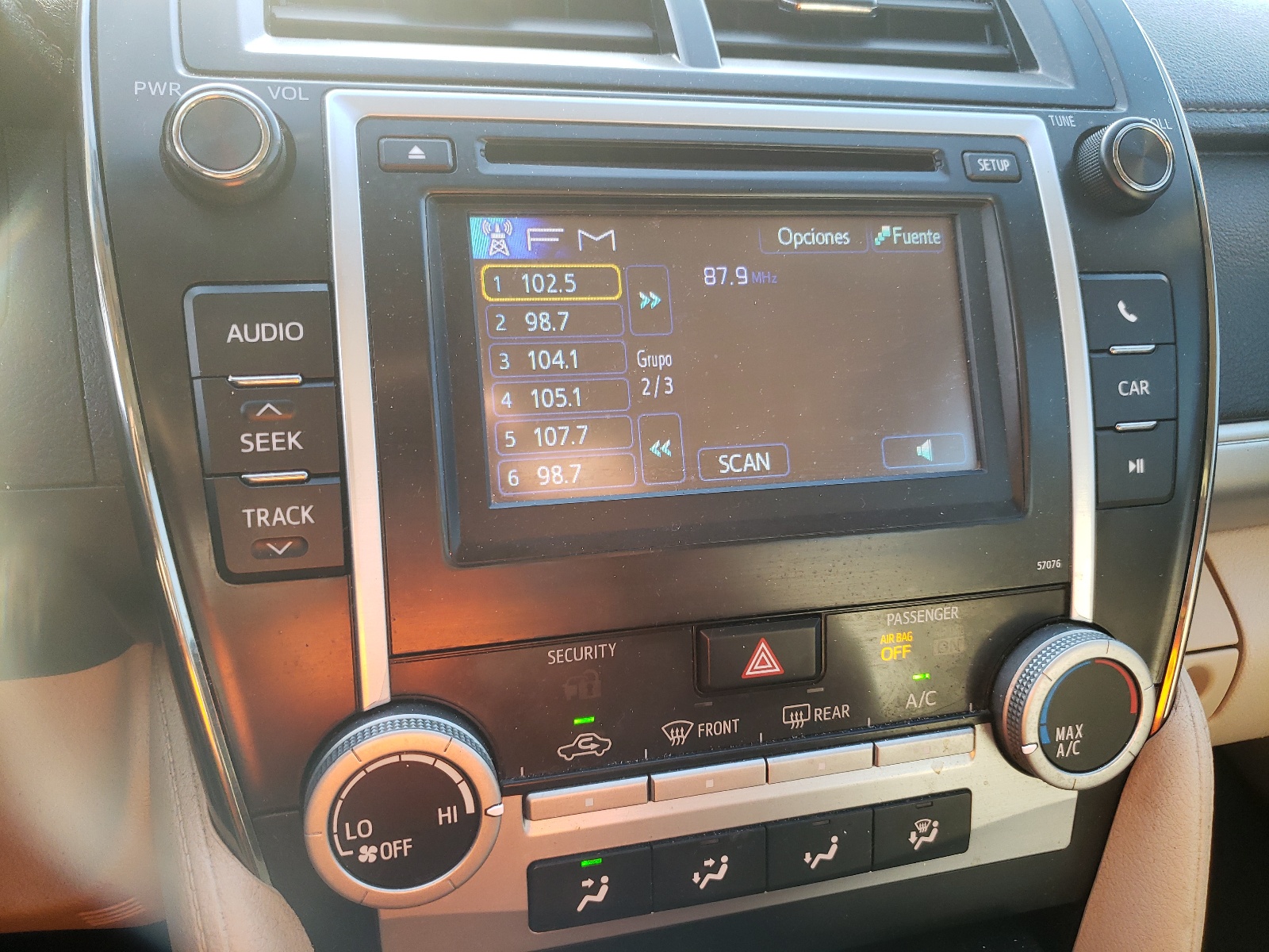 Photo 9 from auction – 2014 TOYOTA CAMRY L with VIN 4T1BF1FK4EU768999
