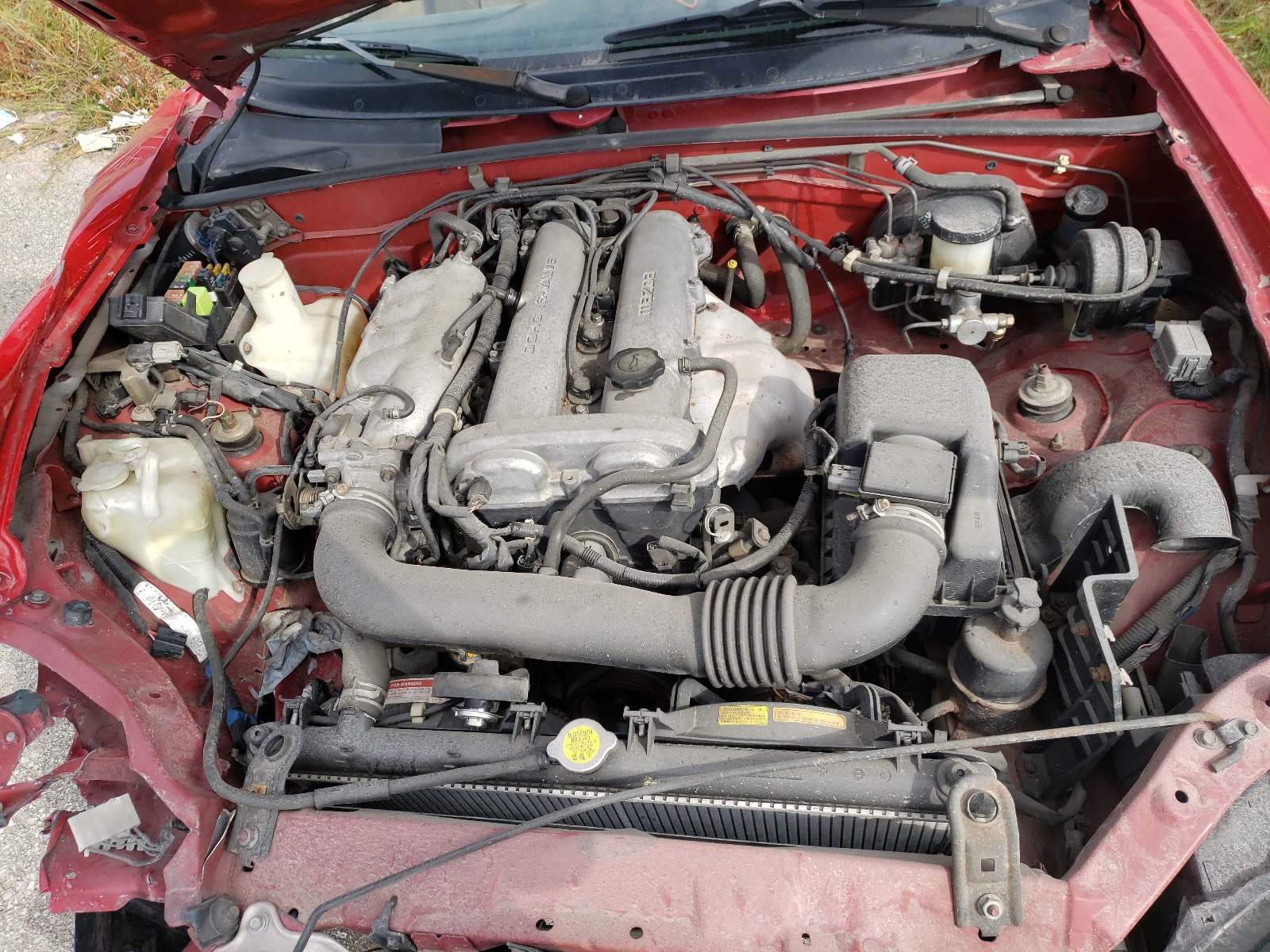 Photo 7 from auction – 1999 MAZDA MX-5 MIATA with VIN JM1NB3535X0100545