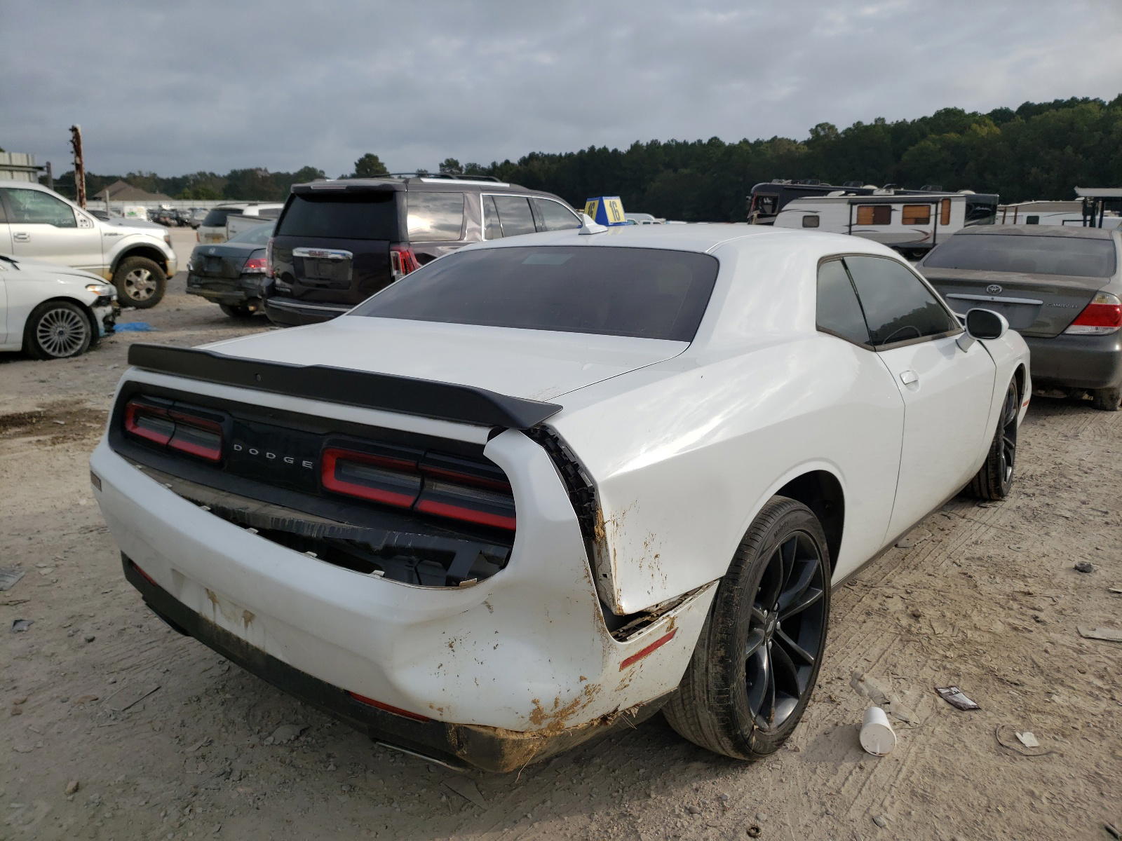 Photo 4 from auction – 2018 DODGE CHALLENGER with VIN 2C3CDZAG0JH132727