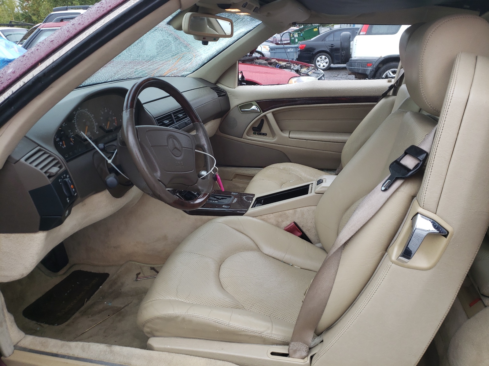 Photo 5 from auction – 1997 MERCEDES-BENZ SL 500 with VIN WDBFA67F8VF148582