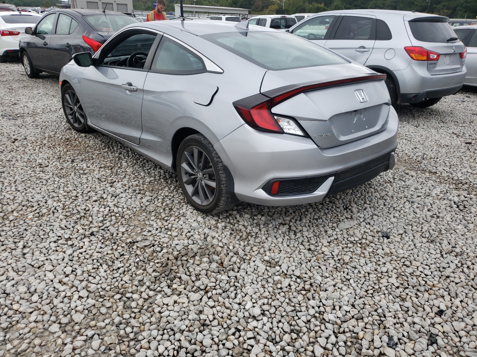 Photo 3 from auction – 2019 HONDA CIVIC EX with VIN 2HGFC3B36KH353885