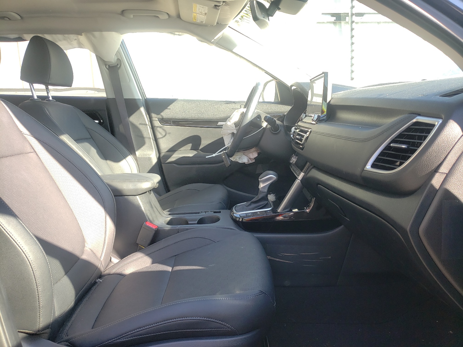 Photo 5 from auction – 2021 KIA SELTOS SX with VIN KNDETCA26M7181312