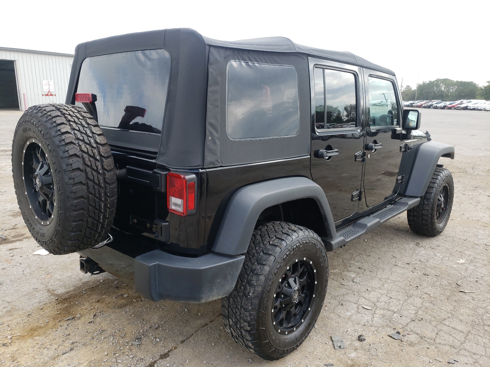 Photo 4 from auction – 2014 JEEP WRANGLER U with VIN 1C4BJWDG2EL257375
