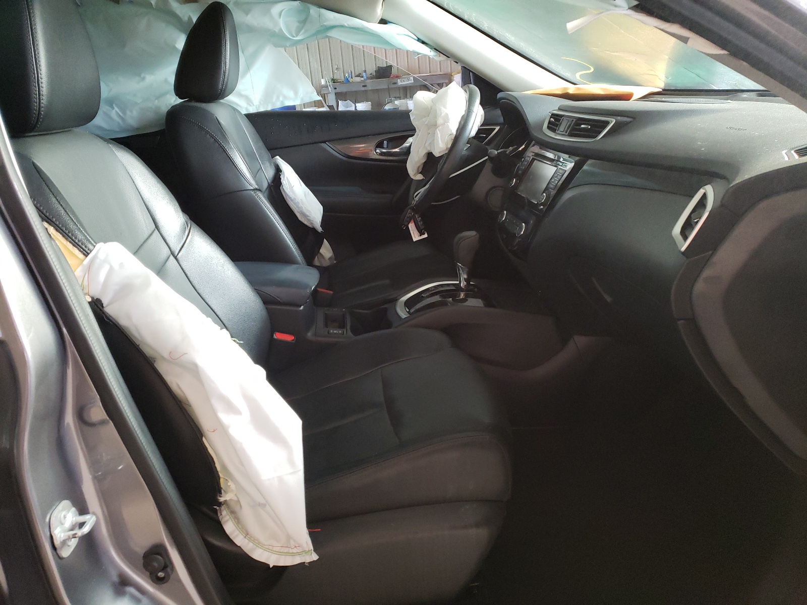 Photo 5 from auction – 2016 NISSAN ROGUE S with VIN KNMAT2MV4GP676854