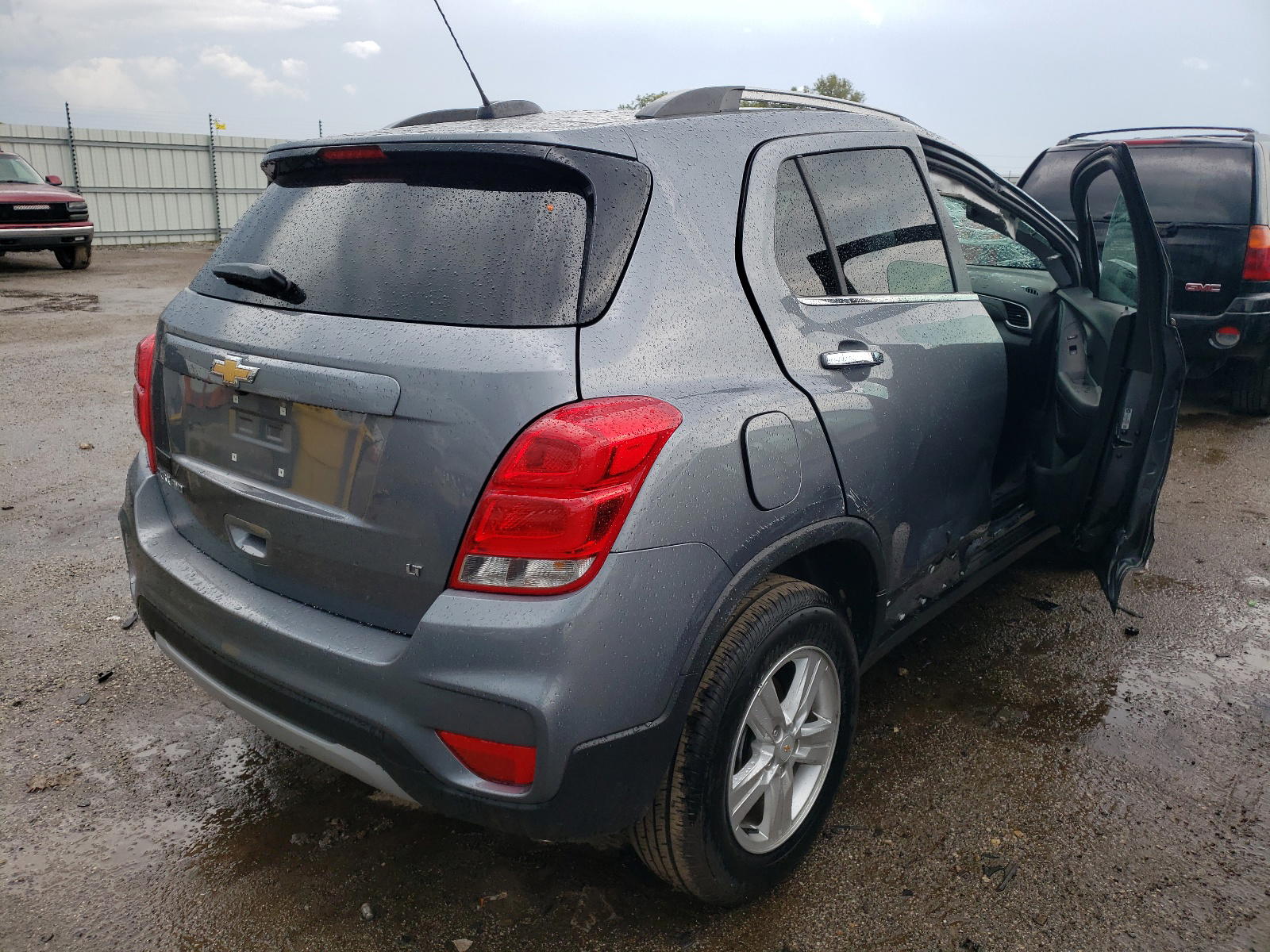 Photo 4 from auction – 2019 CHEVROLET TRAX 1LT with VIN KL7CJPSB8KB955893