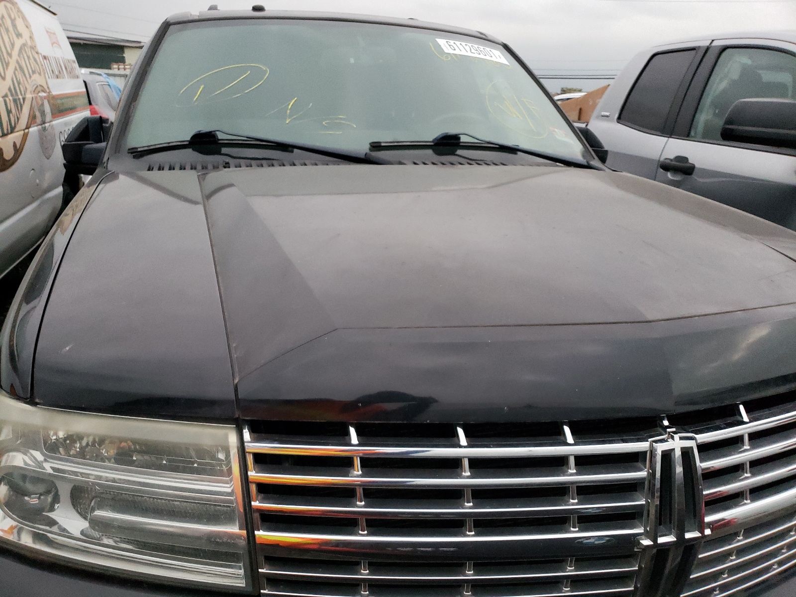 Photo 9 from auction – 2007 LINCOLN NAVIGATOR with VIN 5LMFU28597LJ19435