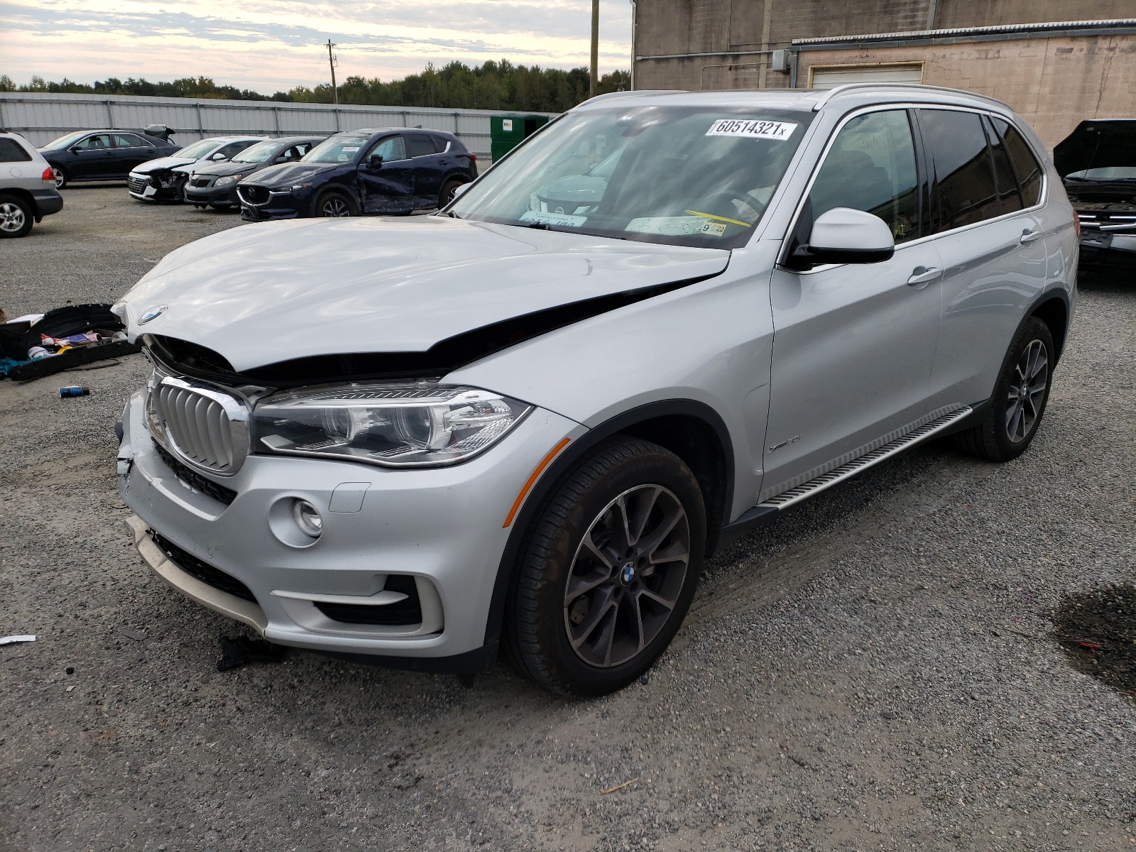 Photo 2 from auction – 2014 BMW X5 XDRIVE5 with VIN 5UXKR6C59E0J72042
