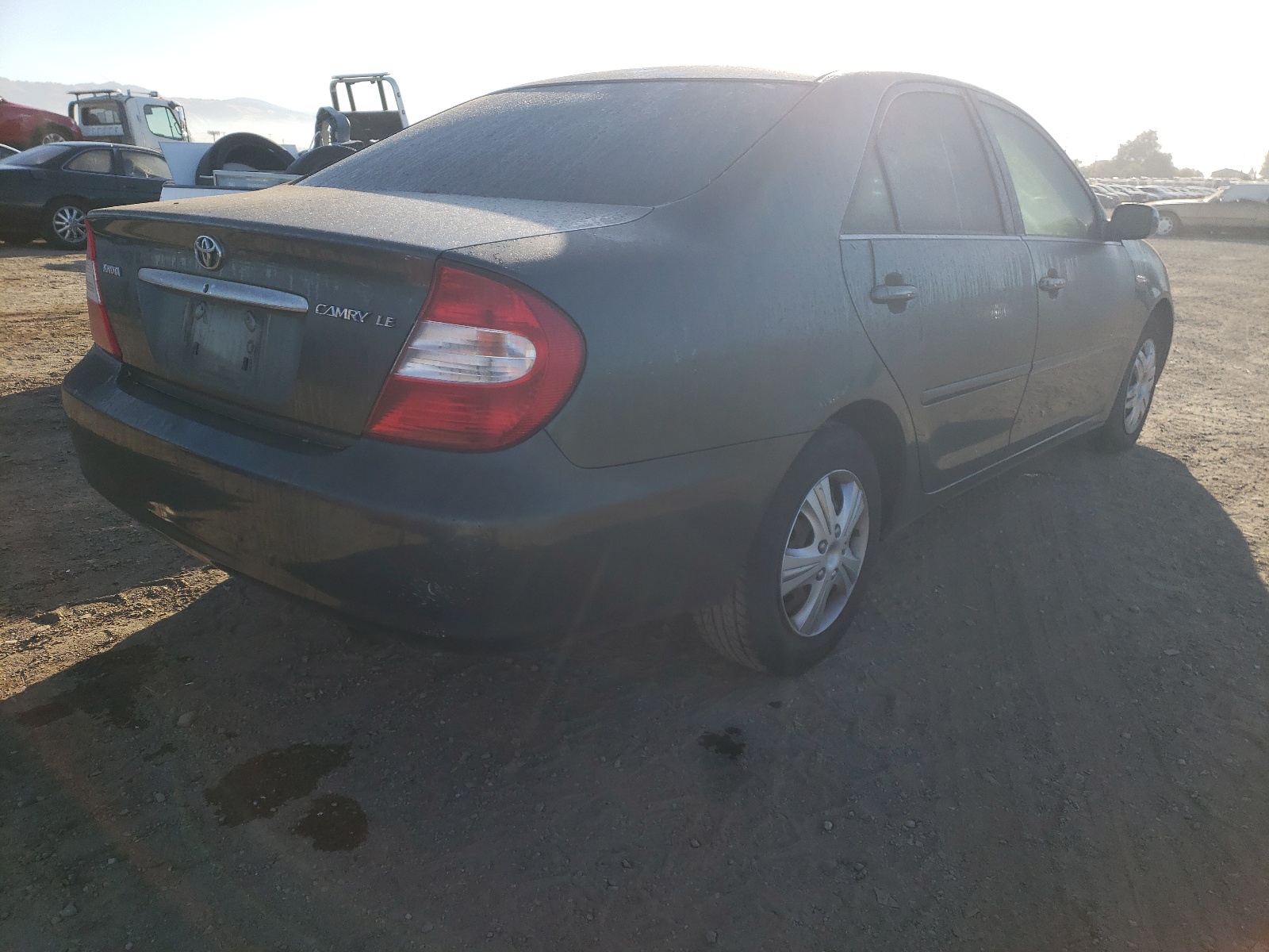 Photo 4 from auction – 2003 TOYOTA CAMRY LE with VIN JTDBE32K730168149