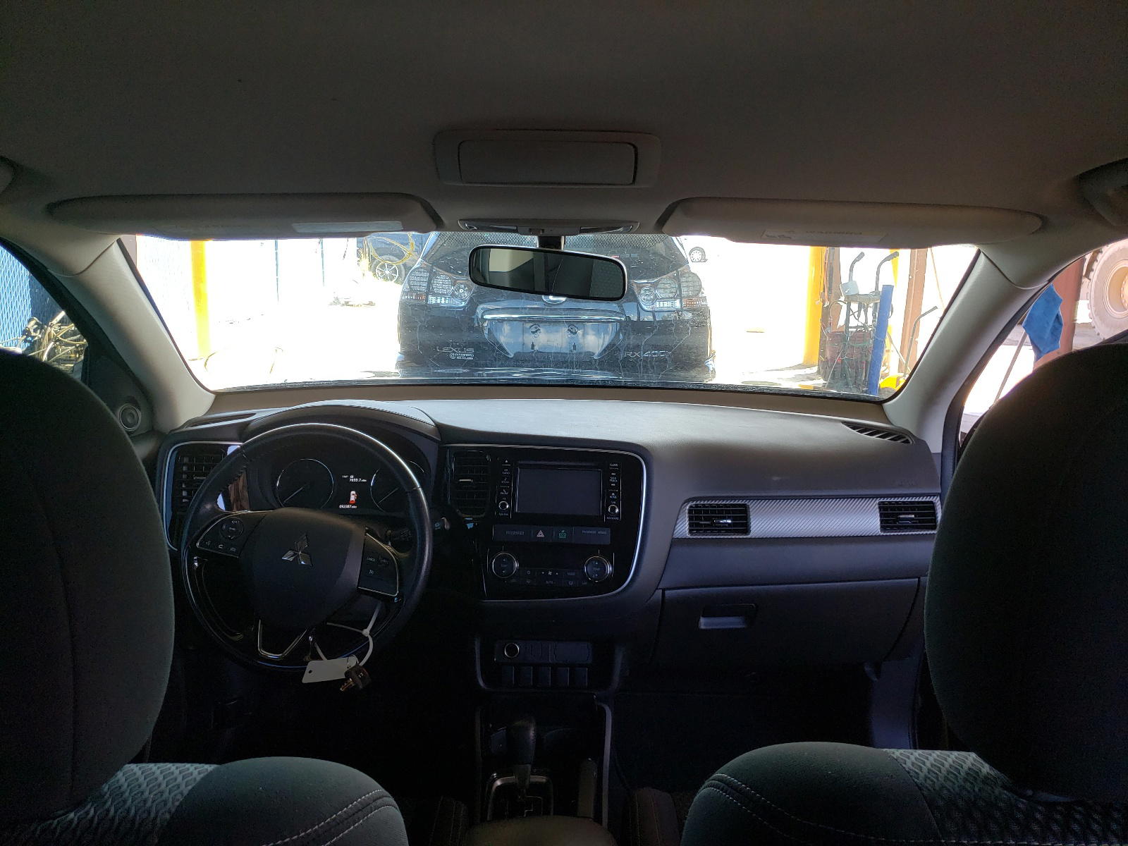 Photo 9 from auction – 2017 MITSUBISHI OUTLANDER with VIN JA4AD2A32HZ063387