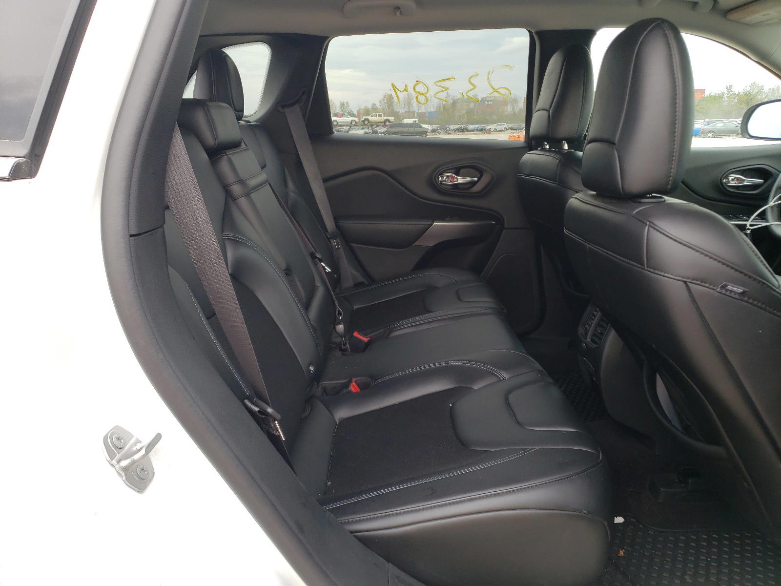 Photo 6 from auction – 2019 JEEP CHEROKEE L with VIN 1C4PJMLB5KD139780