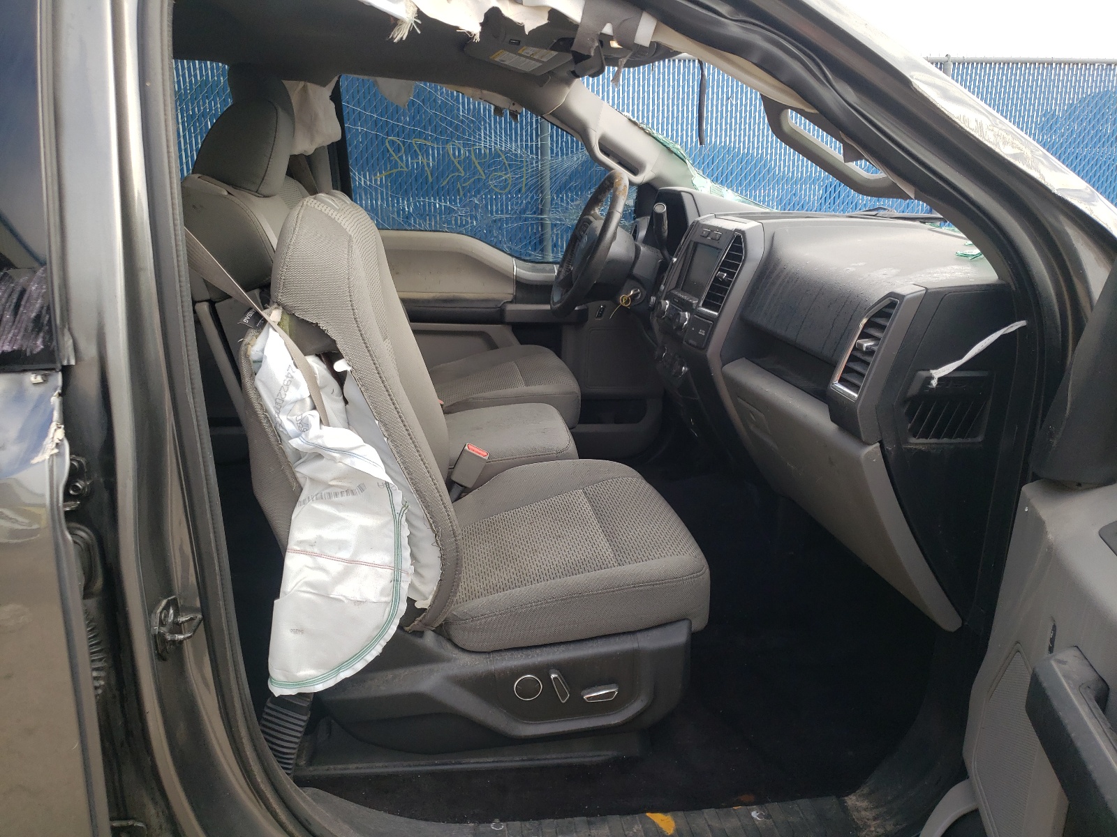 Photo 5 from auction – 2015 FORD F150 SUPER with VIN 1FTEW1CP0FKE69749