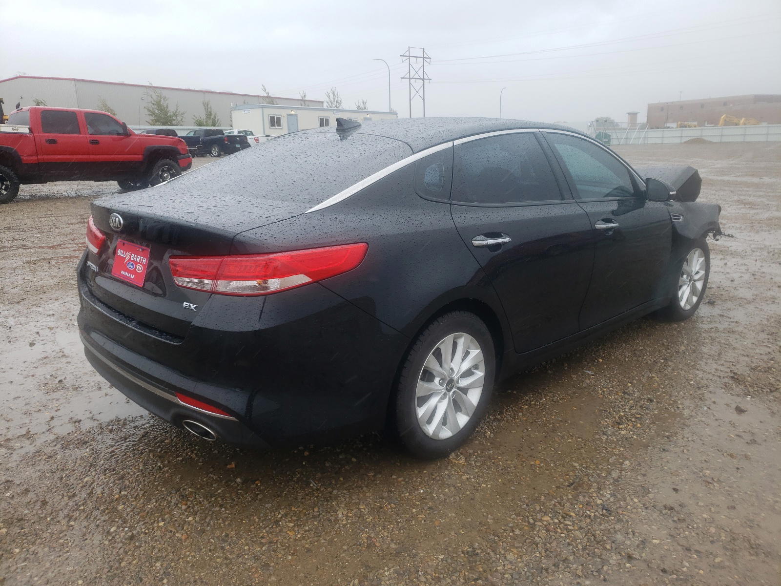 Photo 4 from auction – 2016 KIA OPTIMA EX with VIN 5XXGU4L33GG005086
