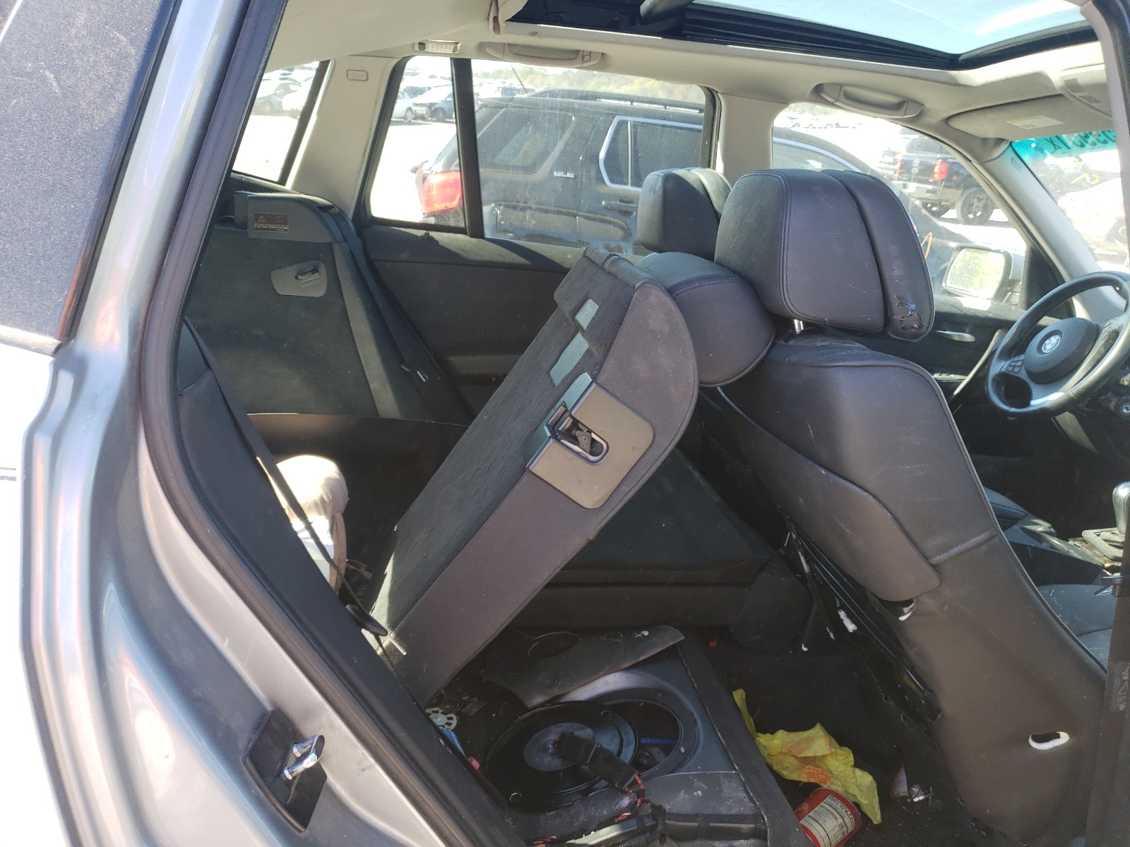 Photo 6 from auction – 2008 BMW X3 3.0SI with VIN WBXPC93458WJ11485