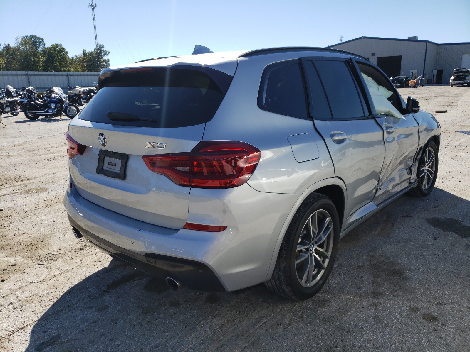 Photo 4 from auction – 2018 BMW X3 XDRIVE3 with VIN 5UXTR9C57JLD61225