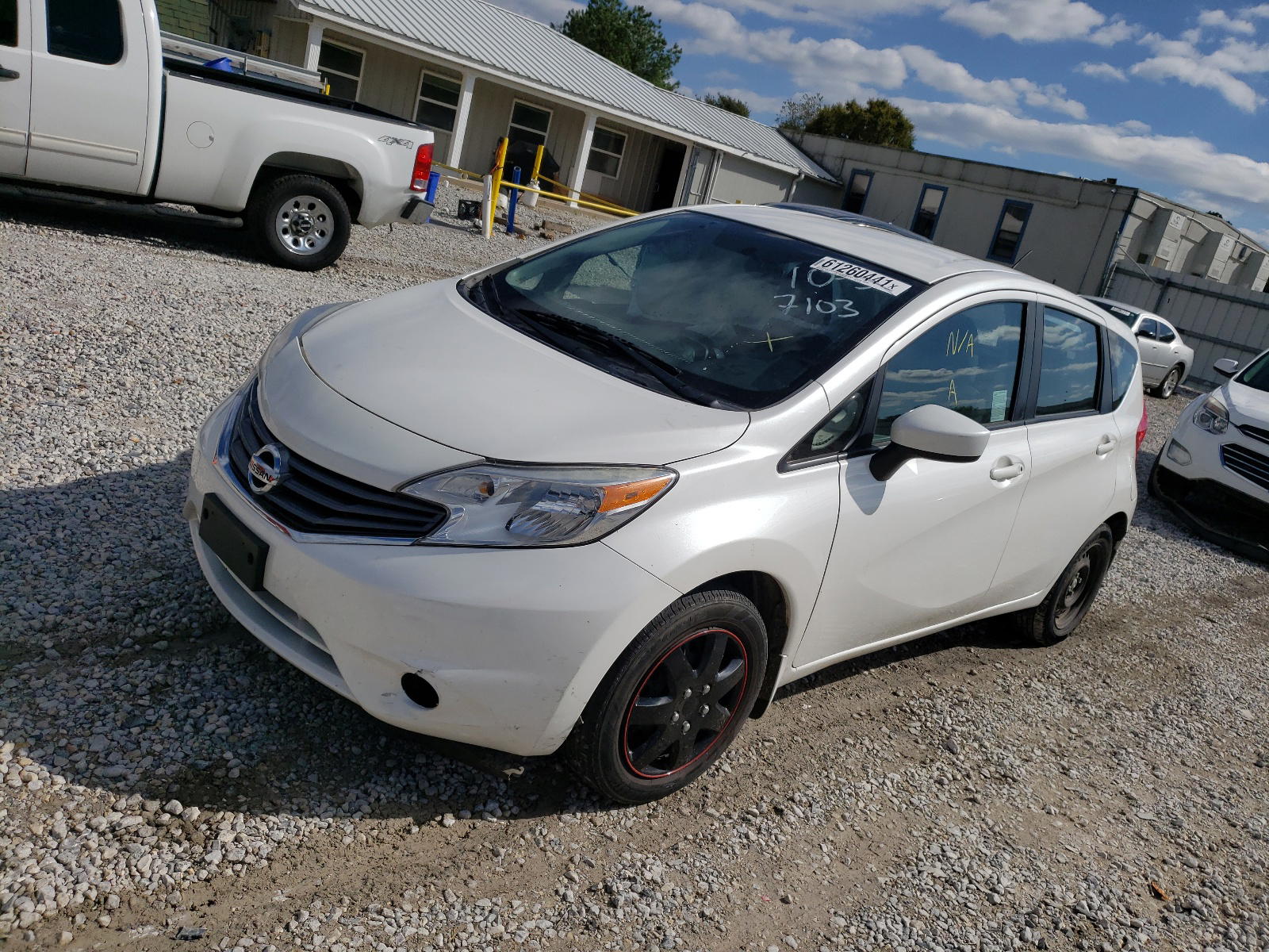 Photo 2 from auction – 2015 NISSAN VERSA NOTE with VIN 3N1CE2CP0FL387103